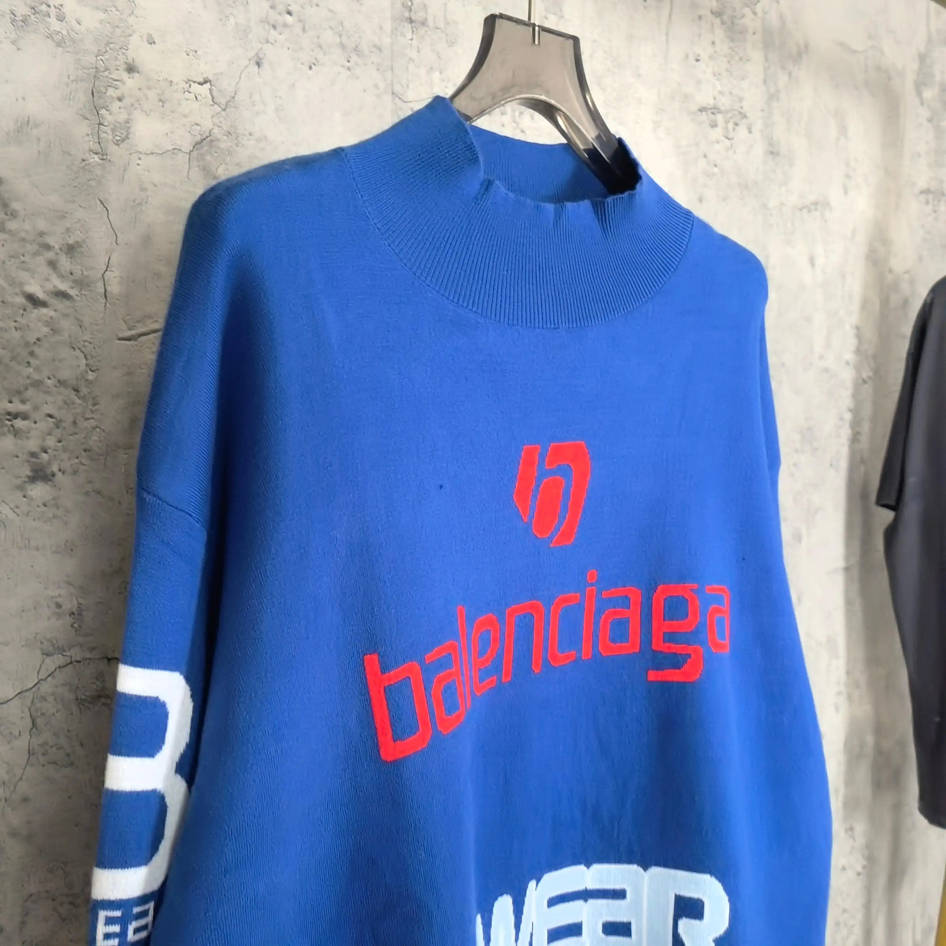 Skiwear Sponsor Logo Mock-Neck Sweater D20024463 — view 7