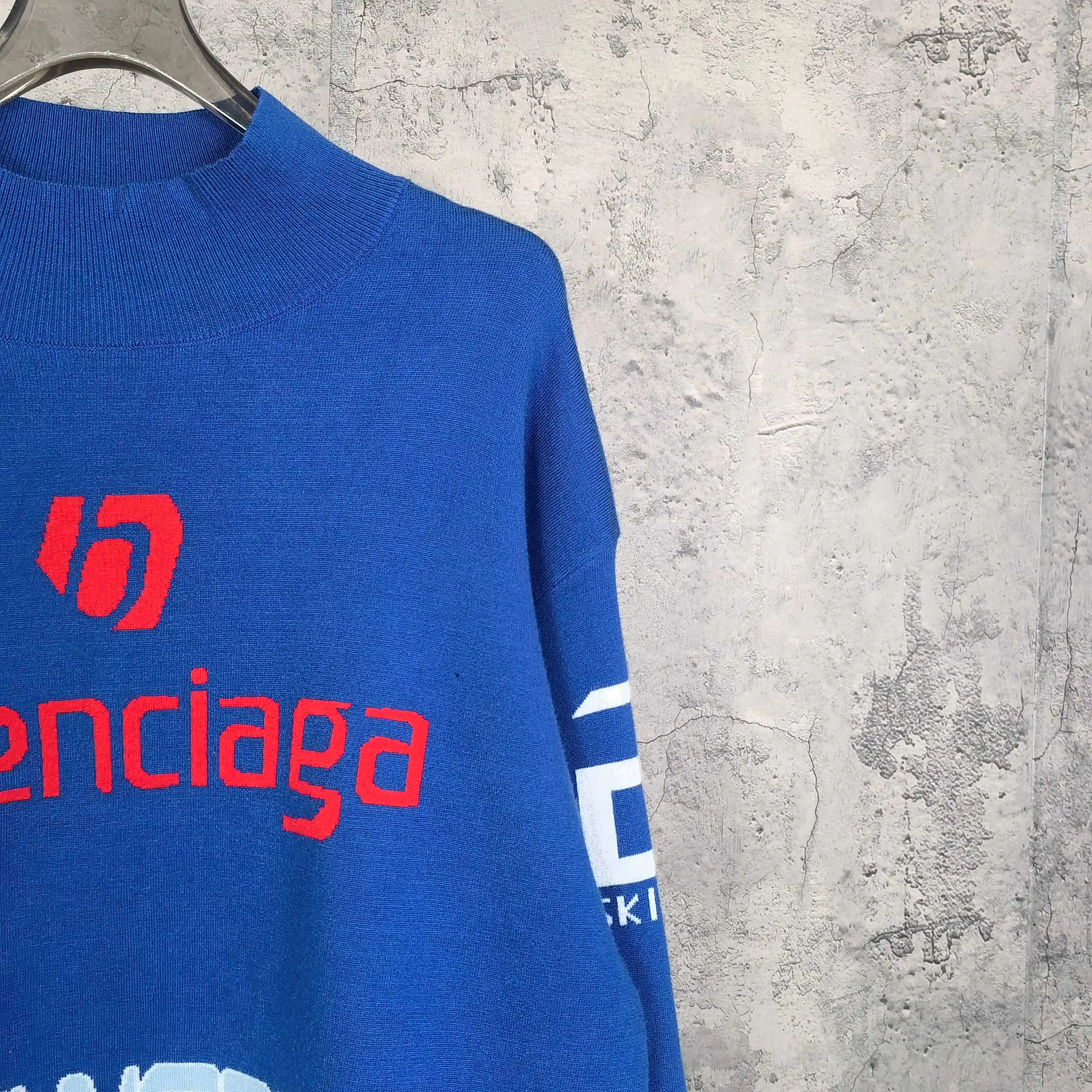 Skiwear Sponsor Logo Mock-Neck Sweater D20024463 — view 9