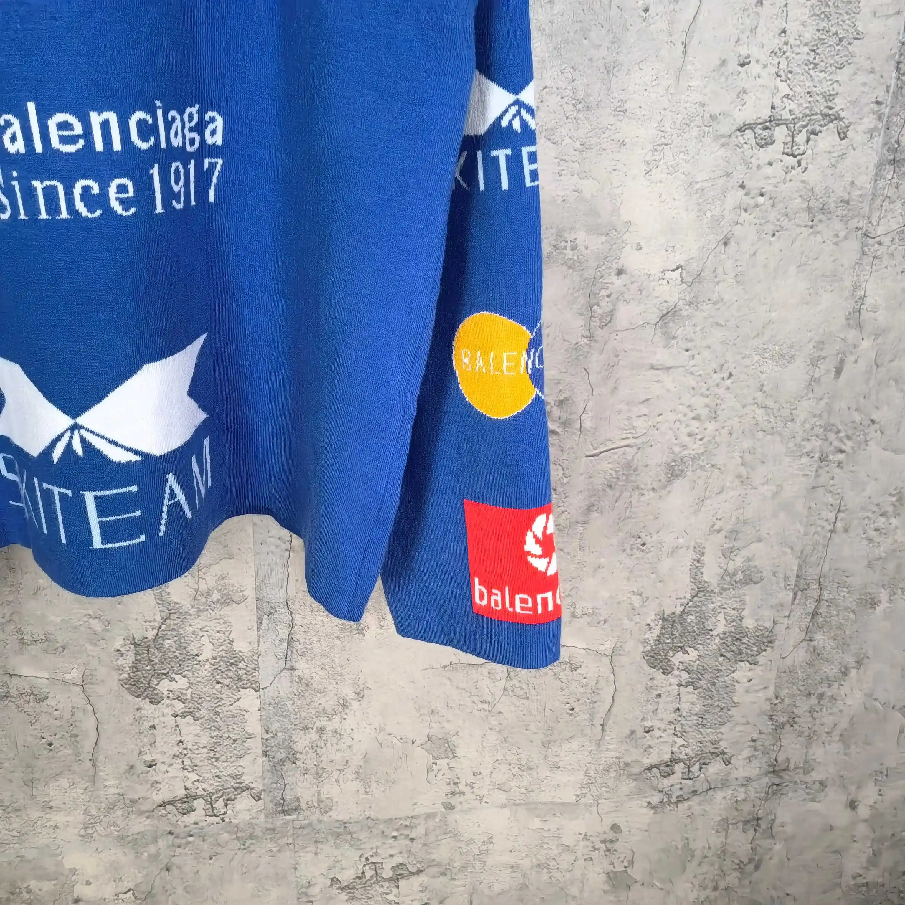 Skiwear Sponsor Logo Mock-Neck Sweater D20024463 — view 12