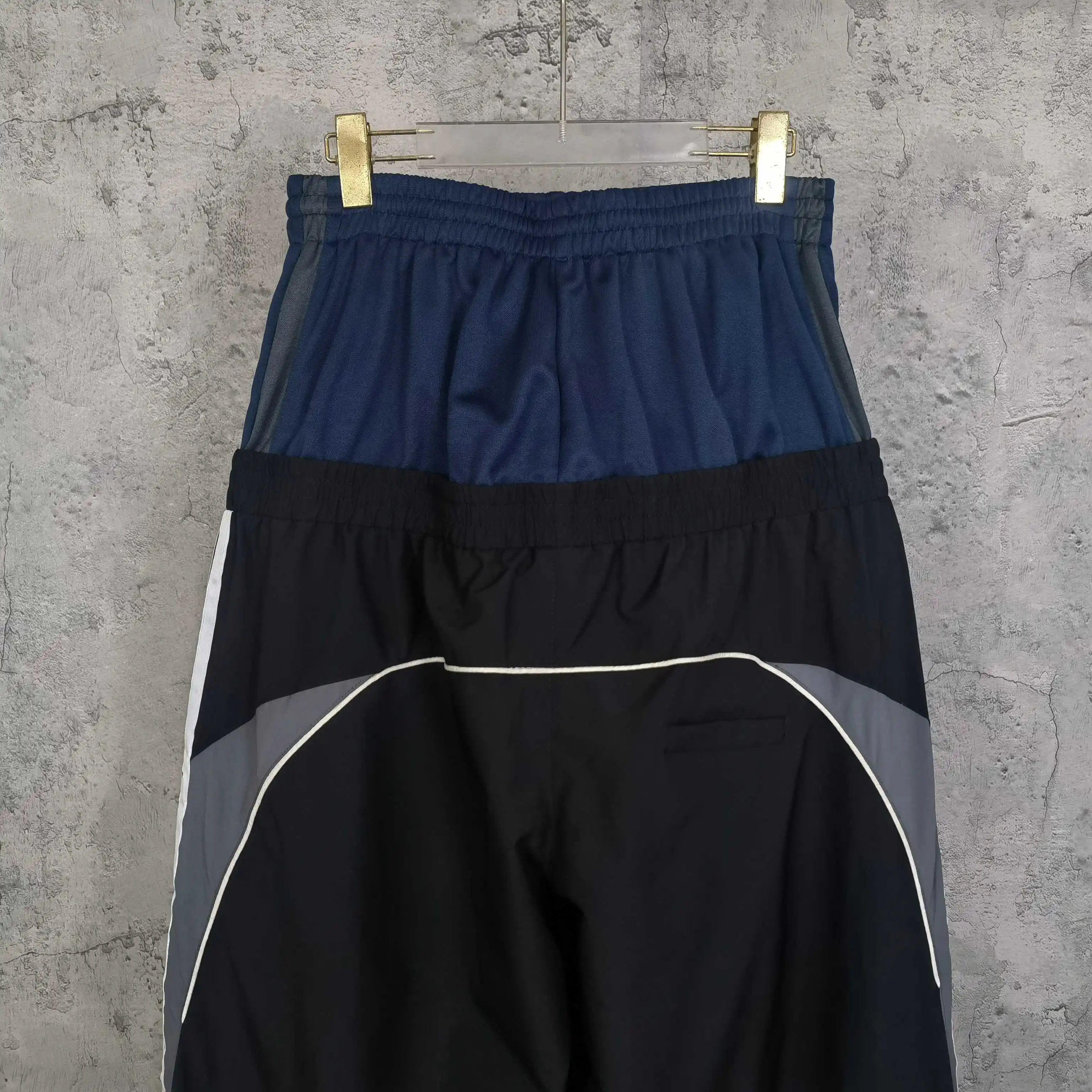 Cut-Up Double-Waistband Tracksuit Pants D22524487 — view 6