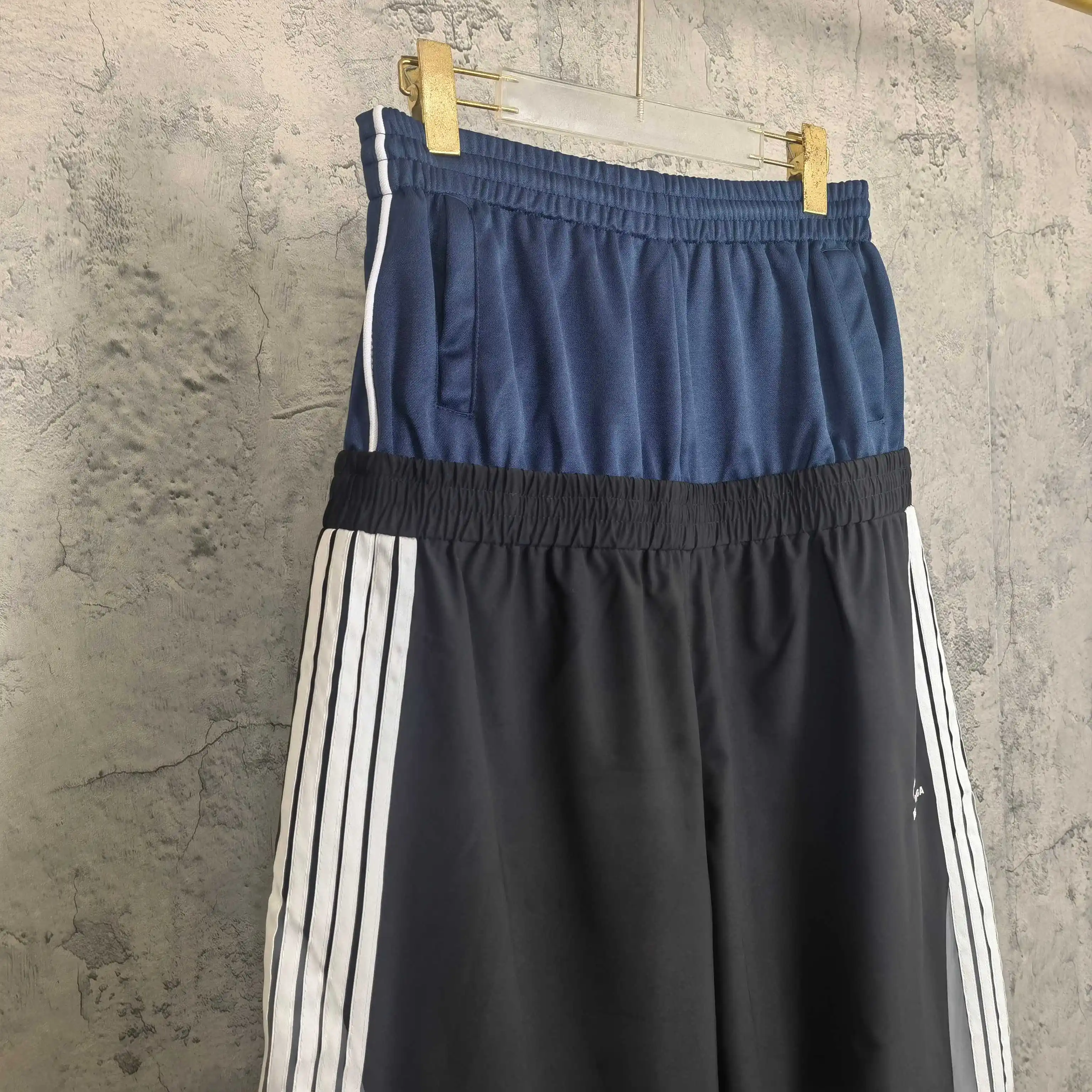 Cut-Up Double-Waistband Tracksuit Pants D22524487 — view 7