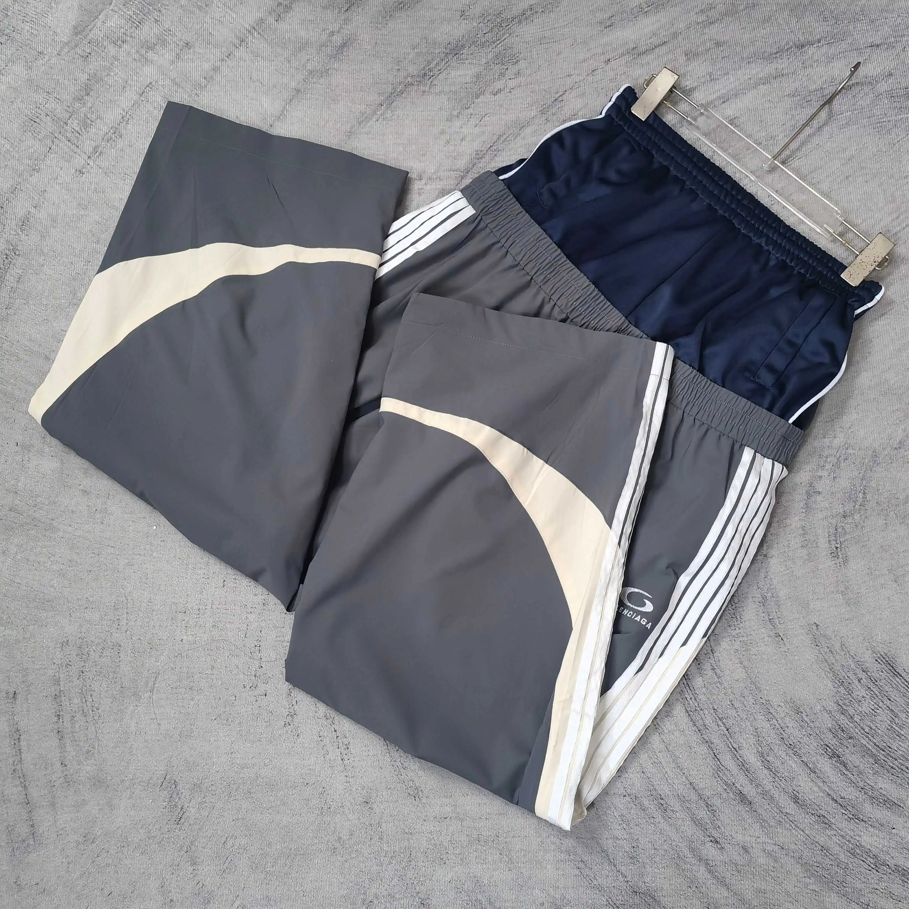 Cut-Up Double-Waistband Tracksuit Pants D22524488 — view 4