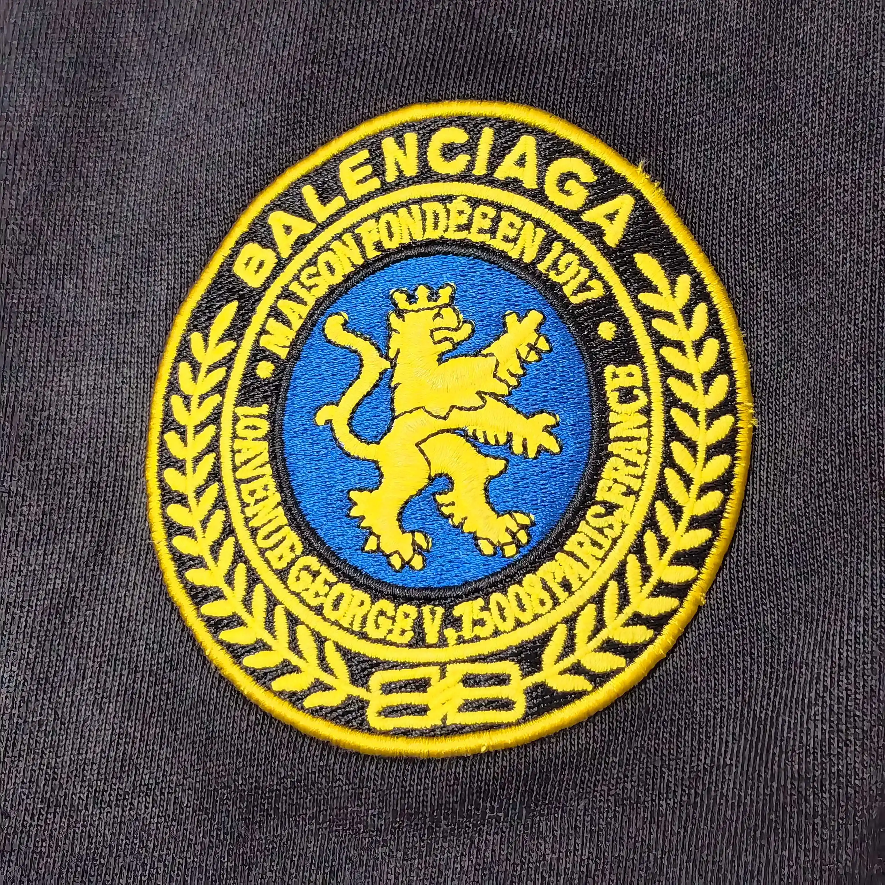 Oversized Embroidered Zip-Up Hoodie D24024462 — view 8