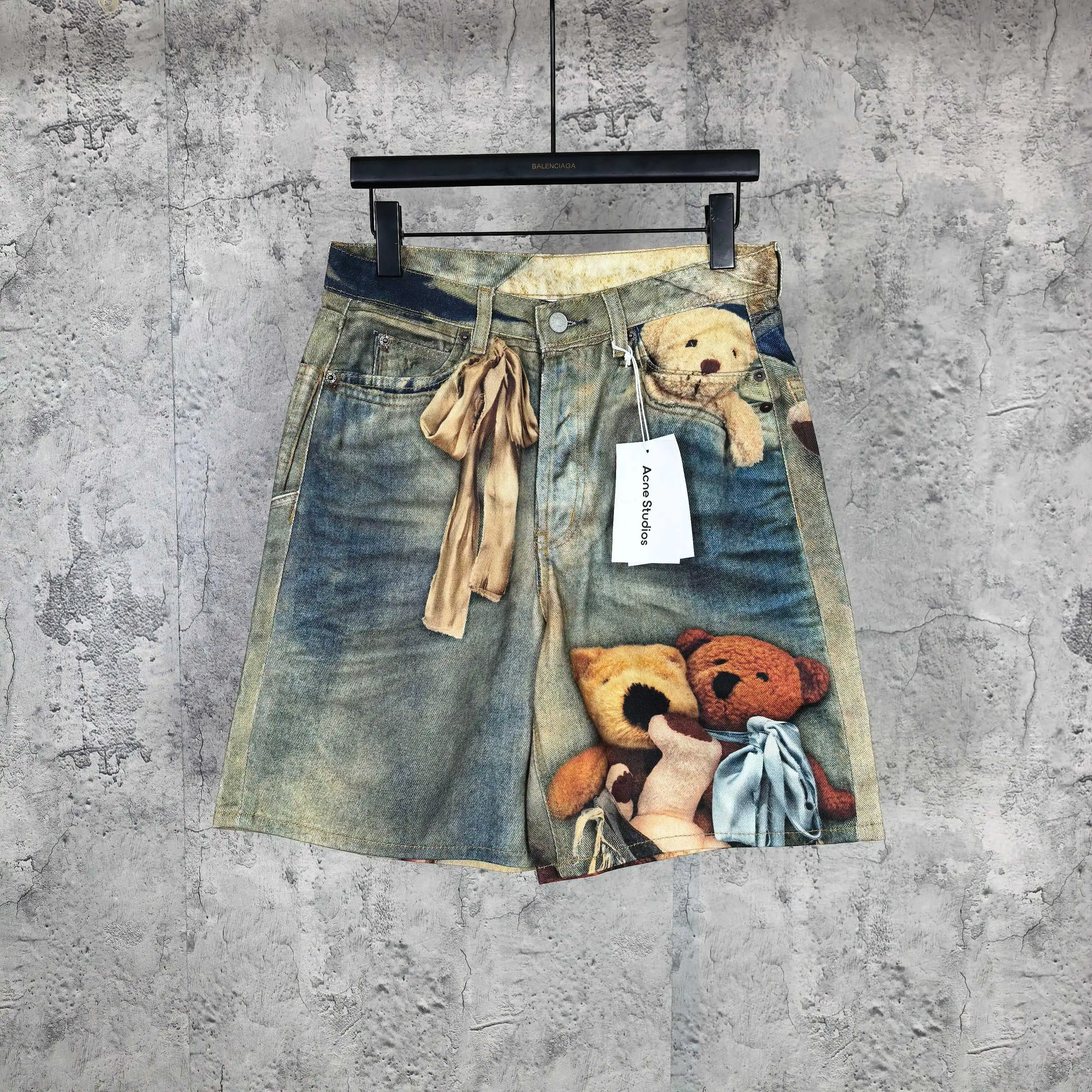 1981 Teddy Bear Print Denim Shorts D24524524