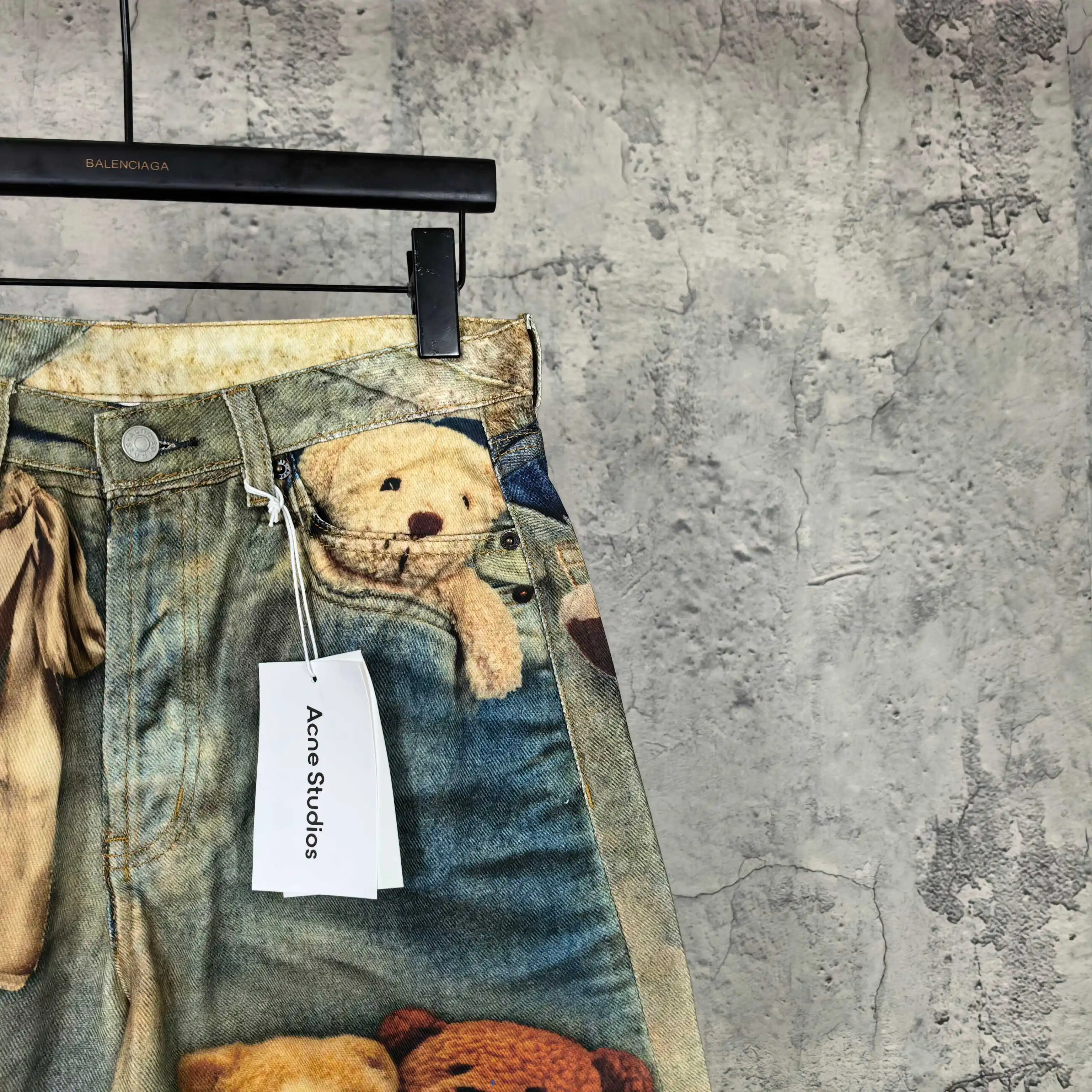 1981 Teddy Bear Print Denim Shorts D24524524 — view 9