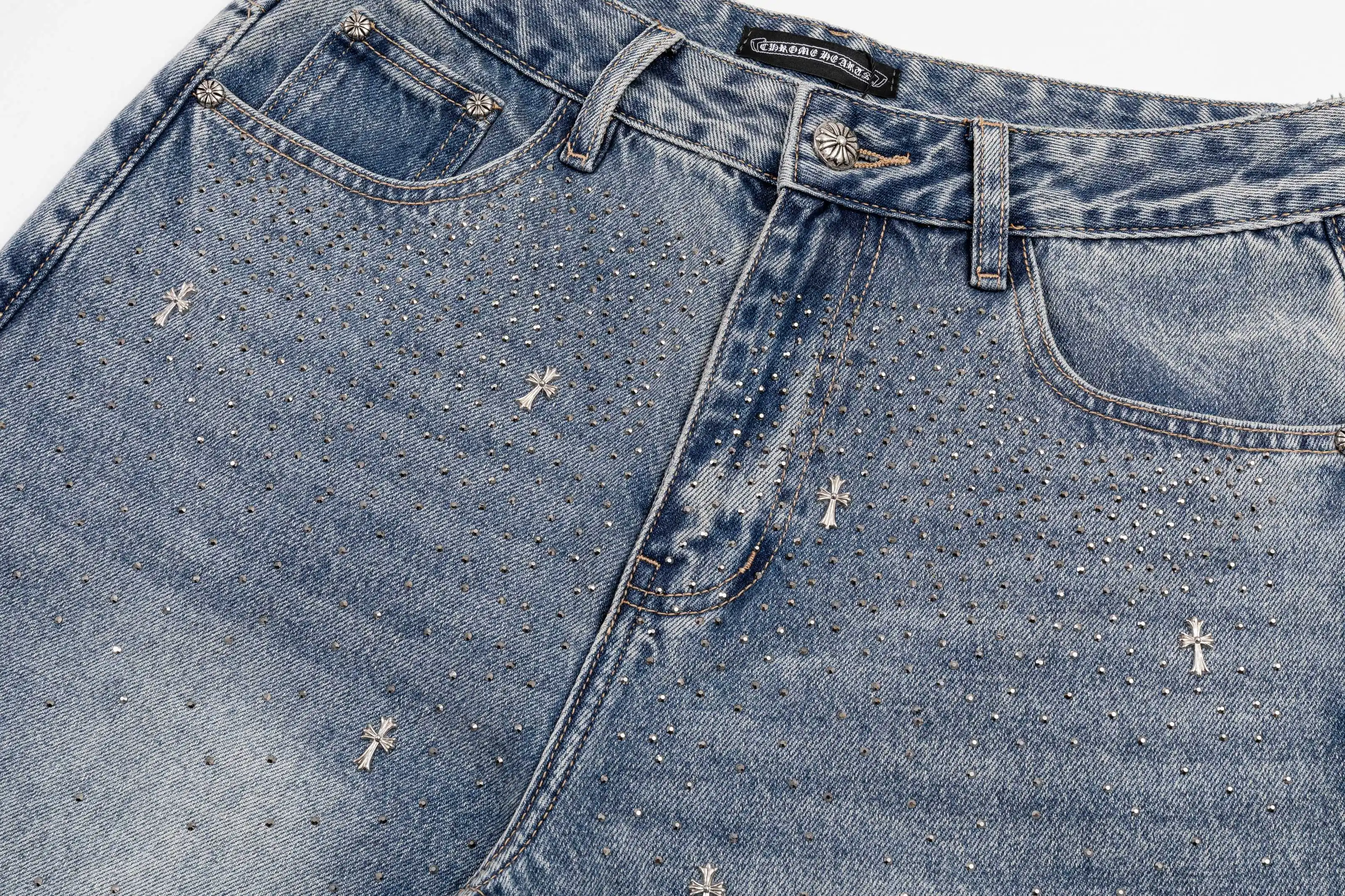 Rhinestone-Embellished Straight-Leg Jeans D25019740 — view 7