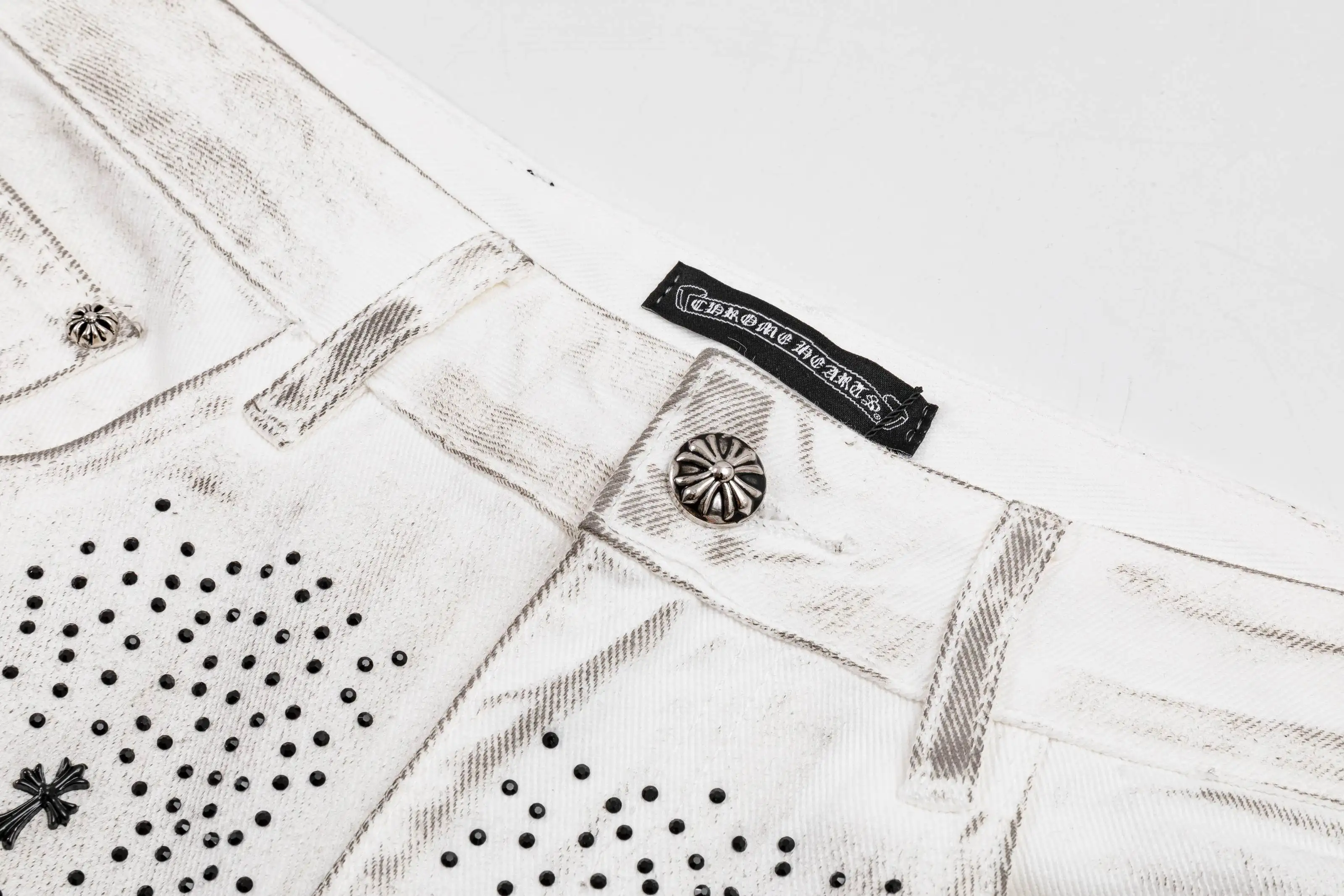 Rhinestone Embellished Straight-Leg Jeans D25019741 — view 5