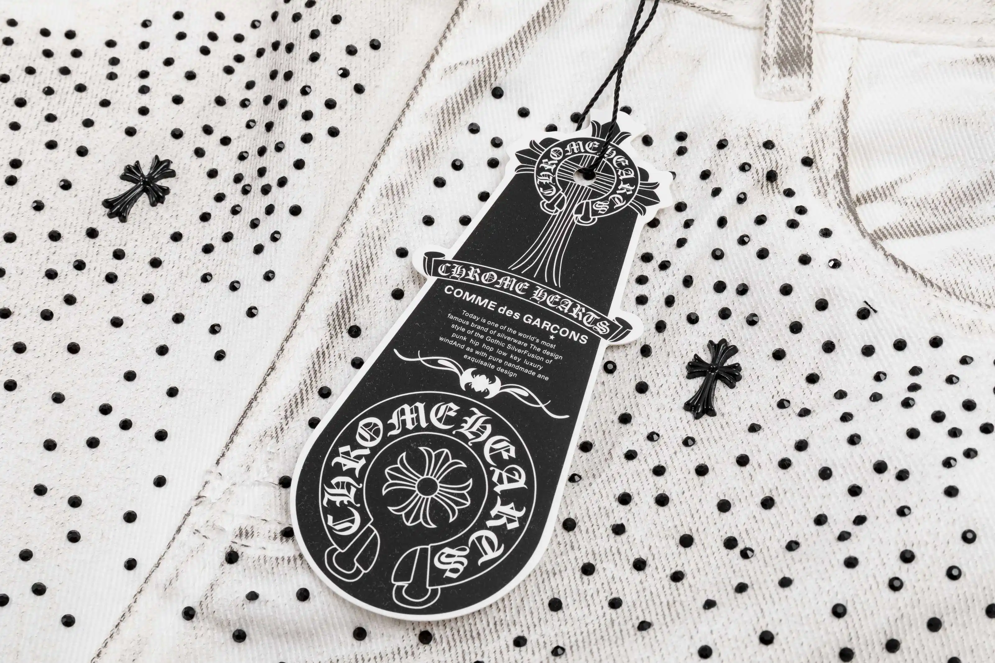 Rhinestone Embellished Straight-Leg Jeans D25019741 — view 11