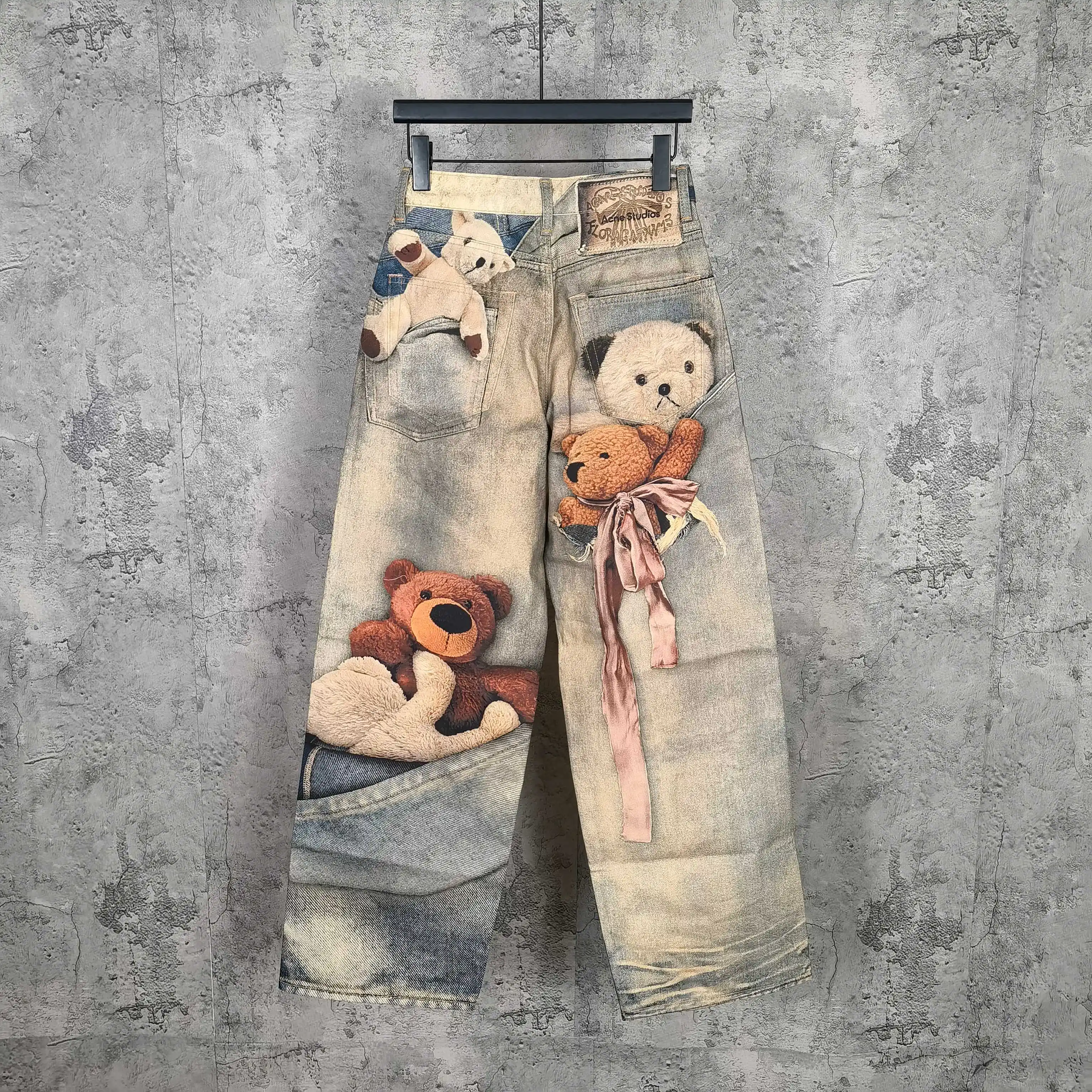 1981 Series Teddy Bear Print Straight-Leg Jeans D25524525 — view 2