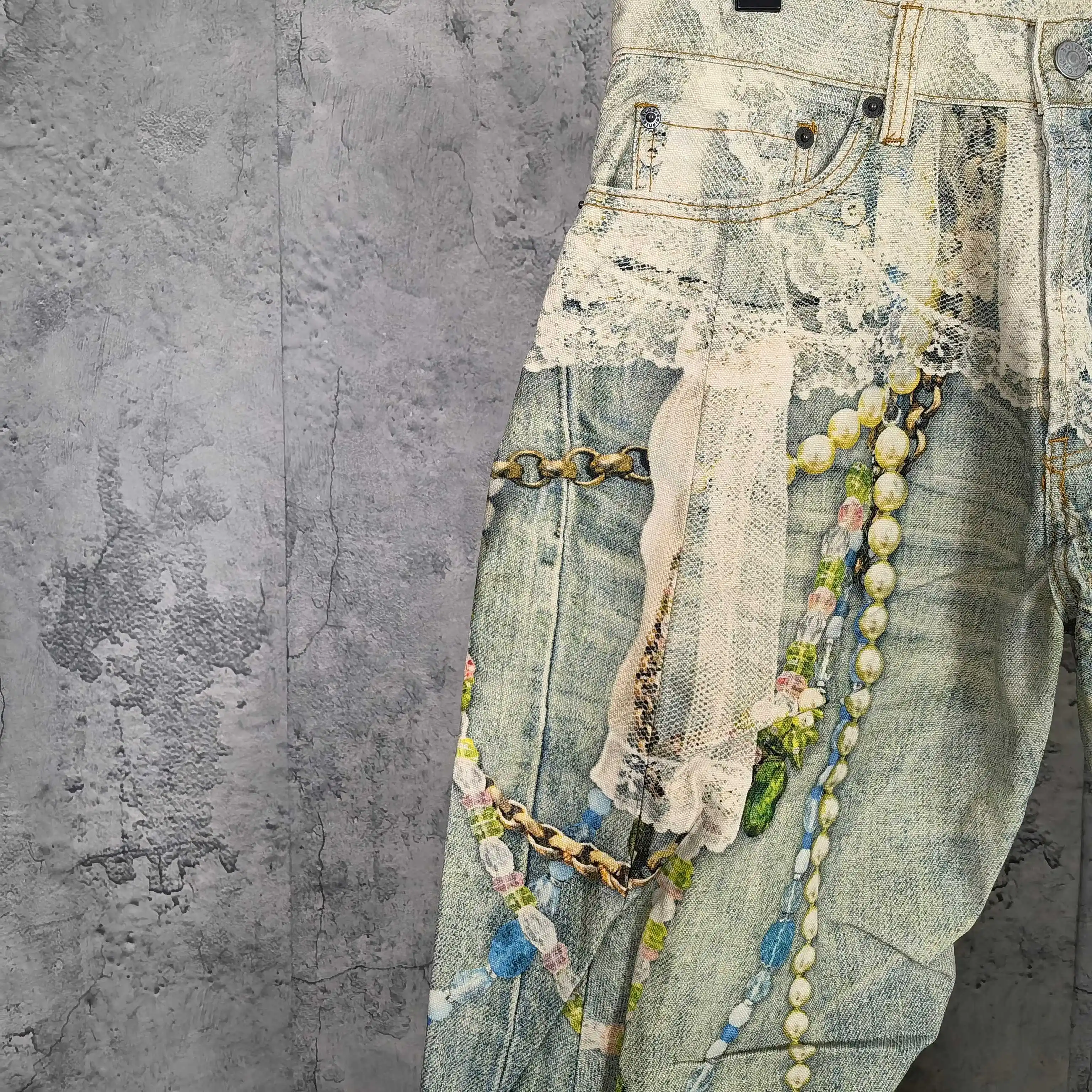 Trompe L'oeil Lace and Pearl Print Curved-Leg Jeans D25524545 — view 10