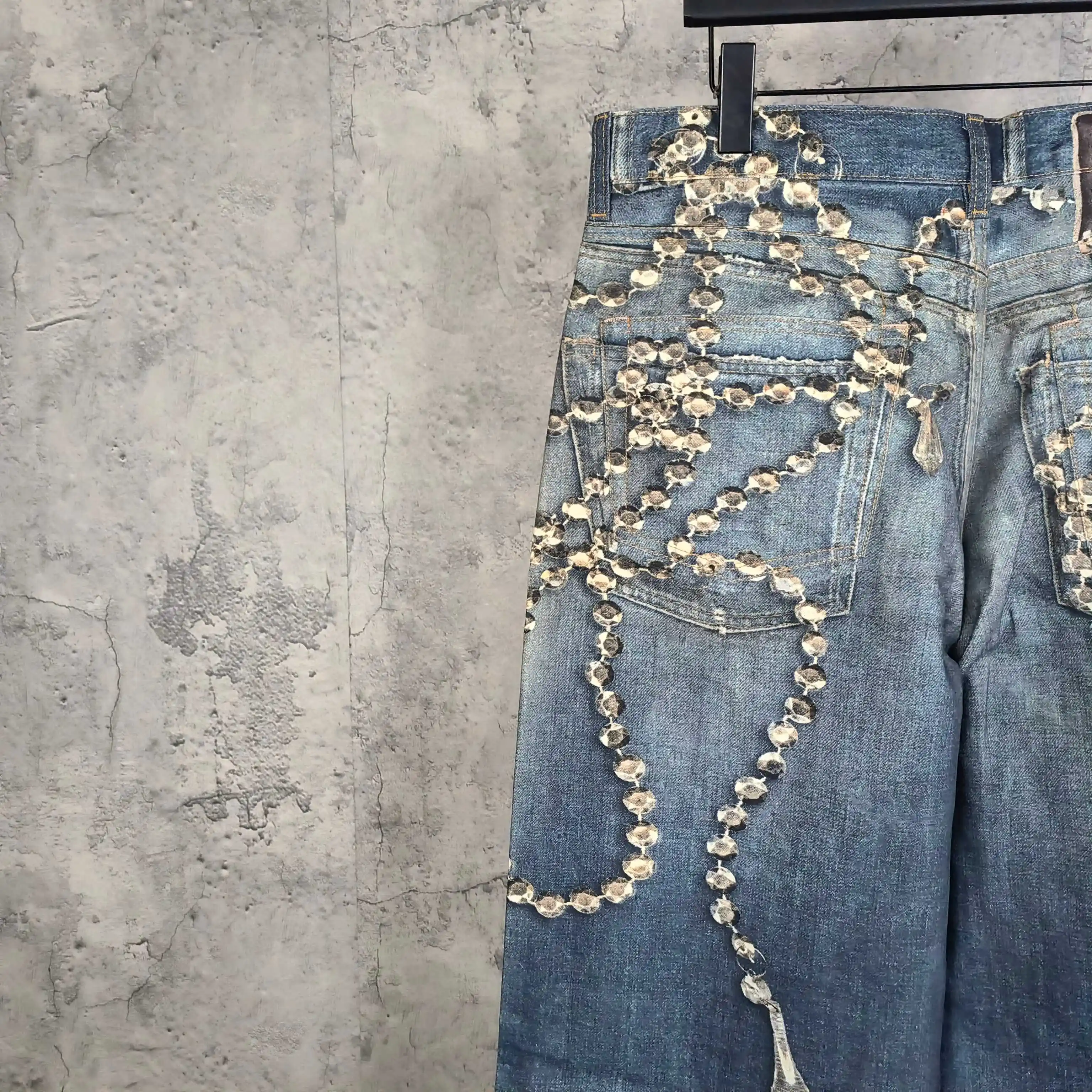 1981 Trompe L'oeil Print Wide-Leg Jeans D26024542 — view 14