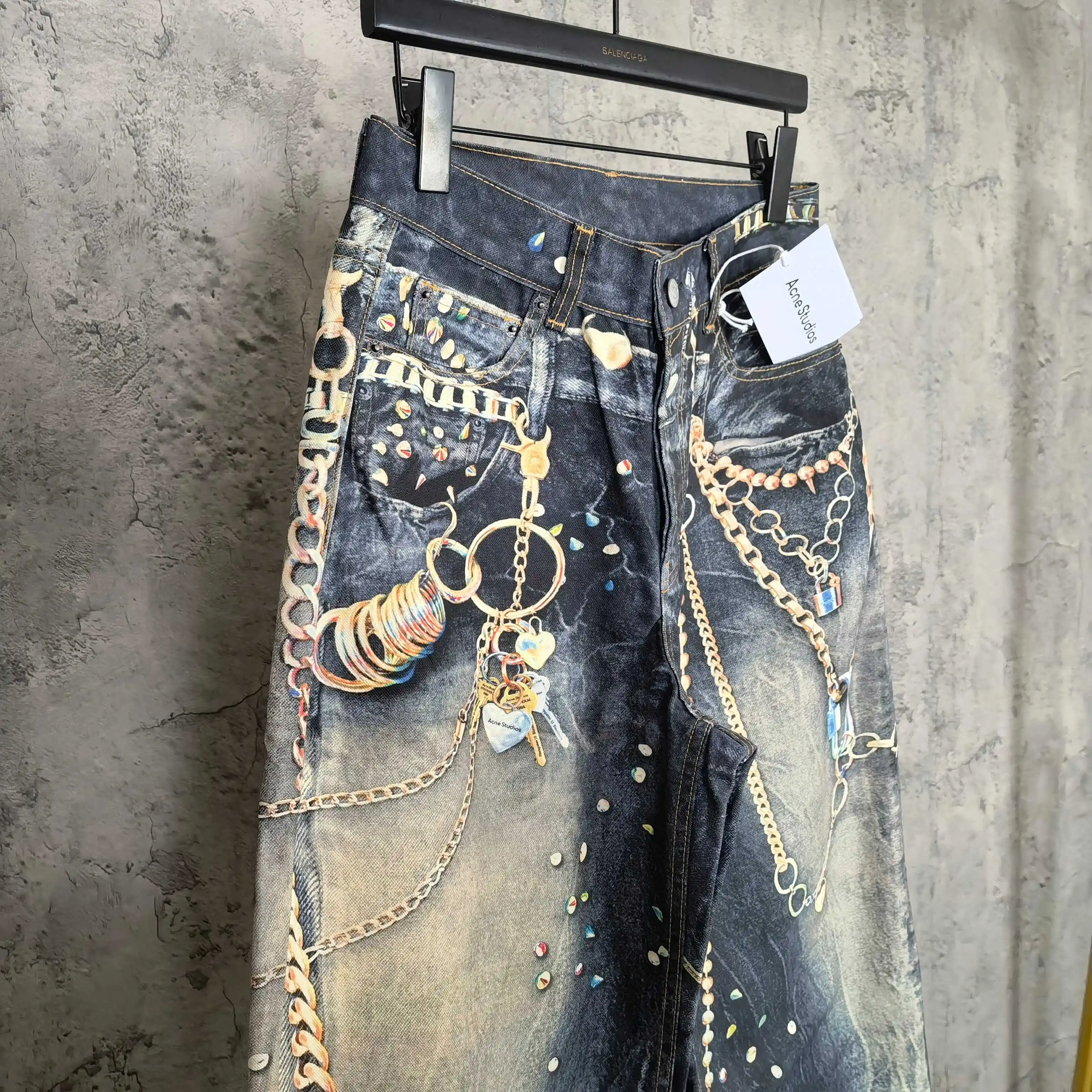 Trompe L'oeil Chain Print Wide-Leg Jeans D26024541 — view 17