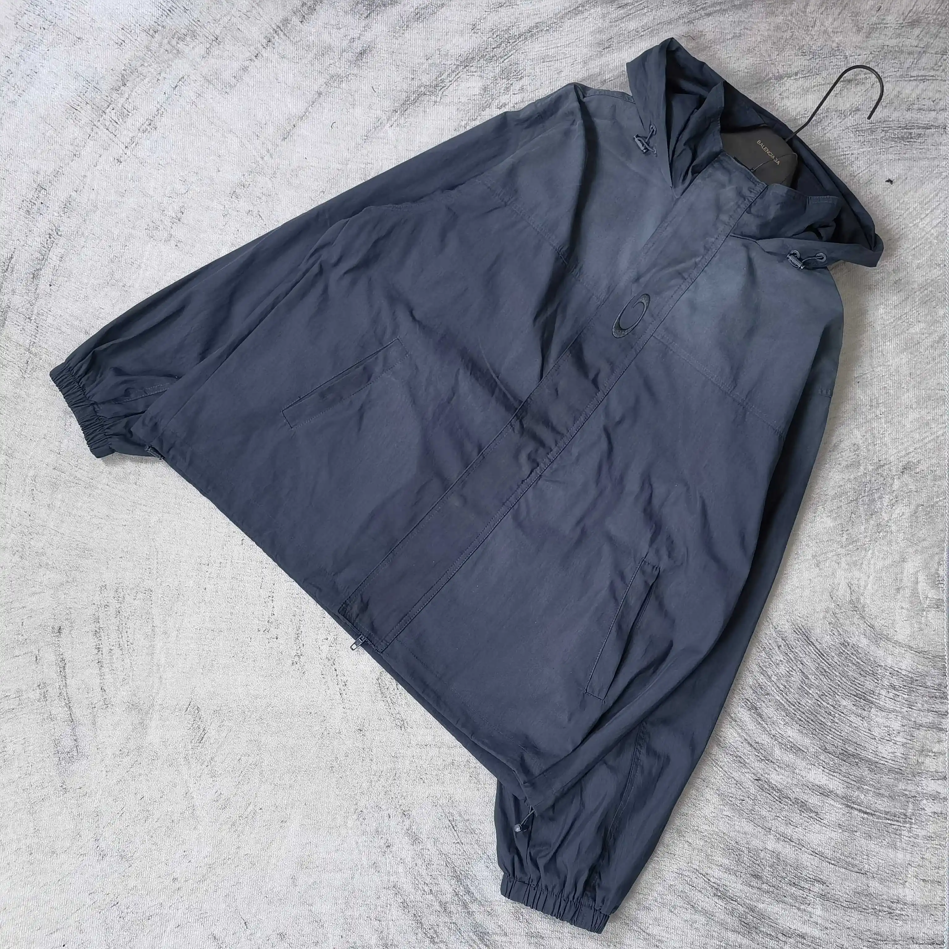 Hand-Painted Hooded Rain Jacket D29524489 — view 4