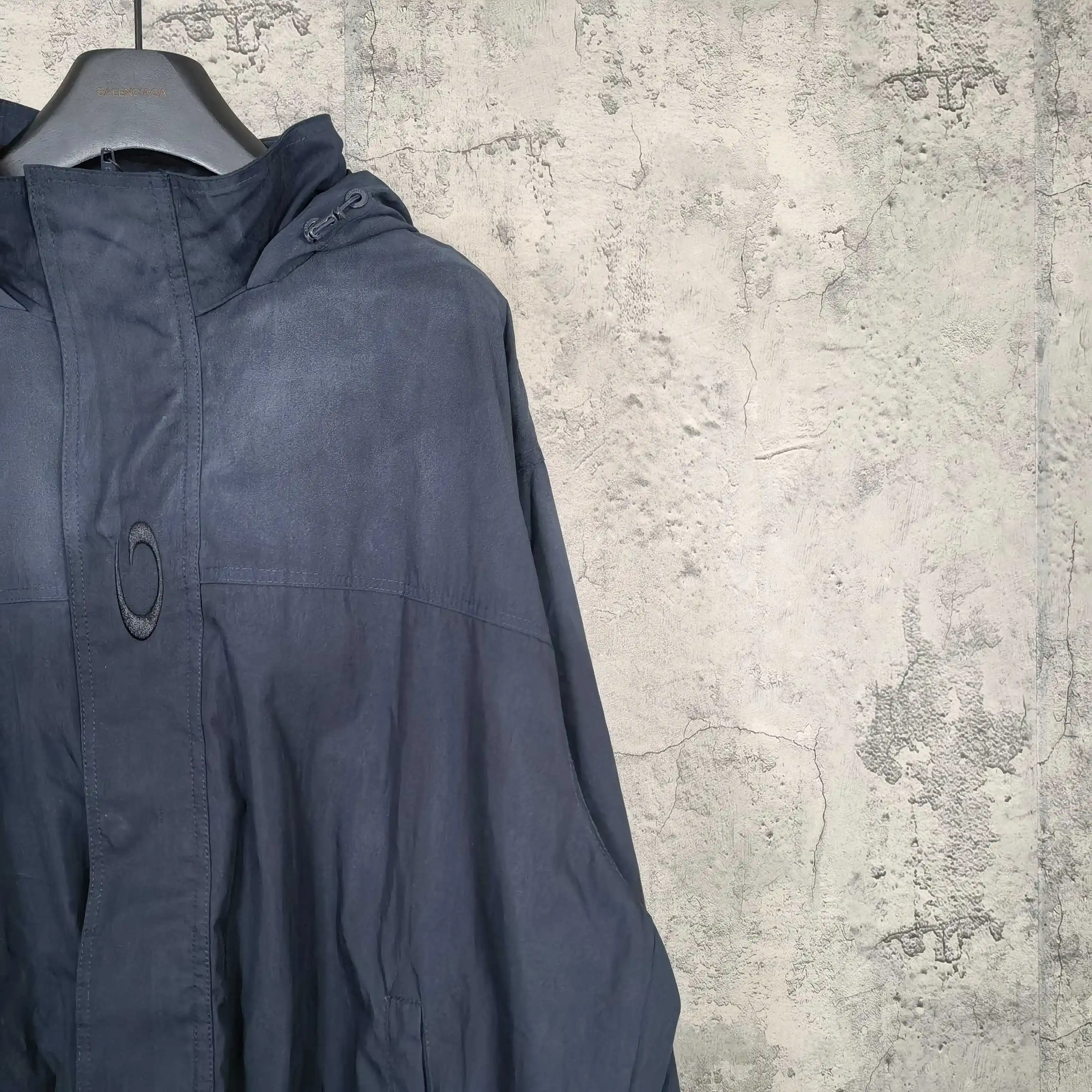 Hand-Painted Hooded Rain Jacket D29524489 — view 9