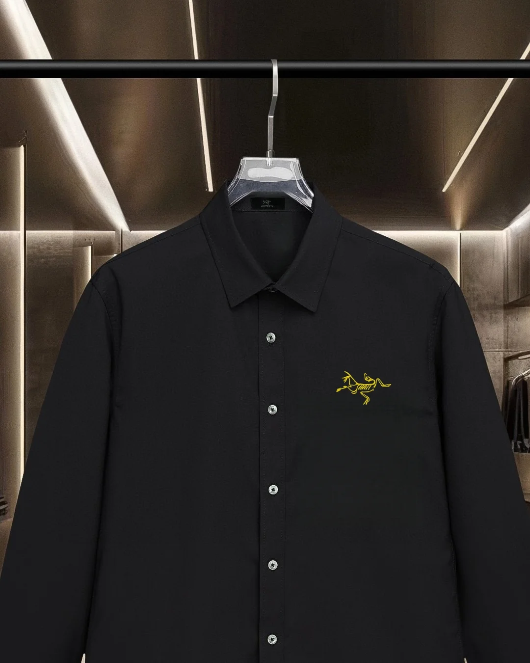 Logo-Embroidered Long-Sleeve Shirt D17811708 — view 3