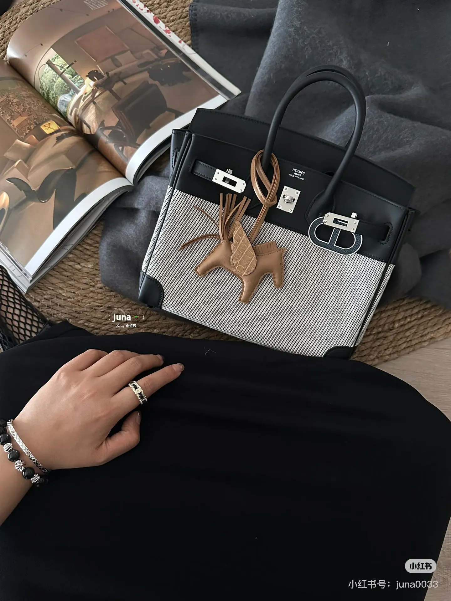 Canvas & Leather Top-Handle Bag D59018544 — view 3