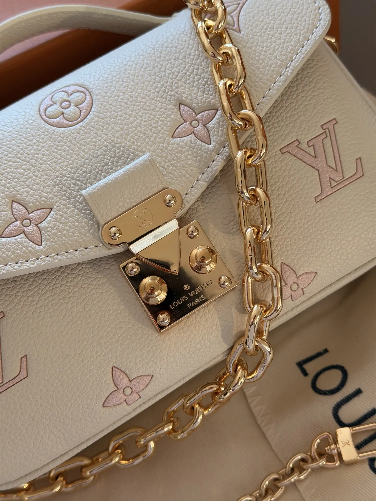 Monogram Empreinte Metis Mini Bag D35518056 — view 3