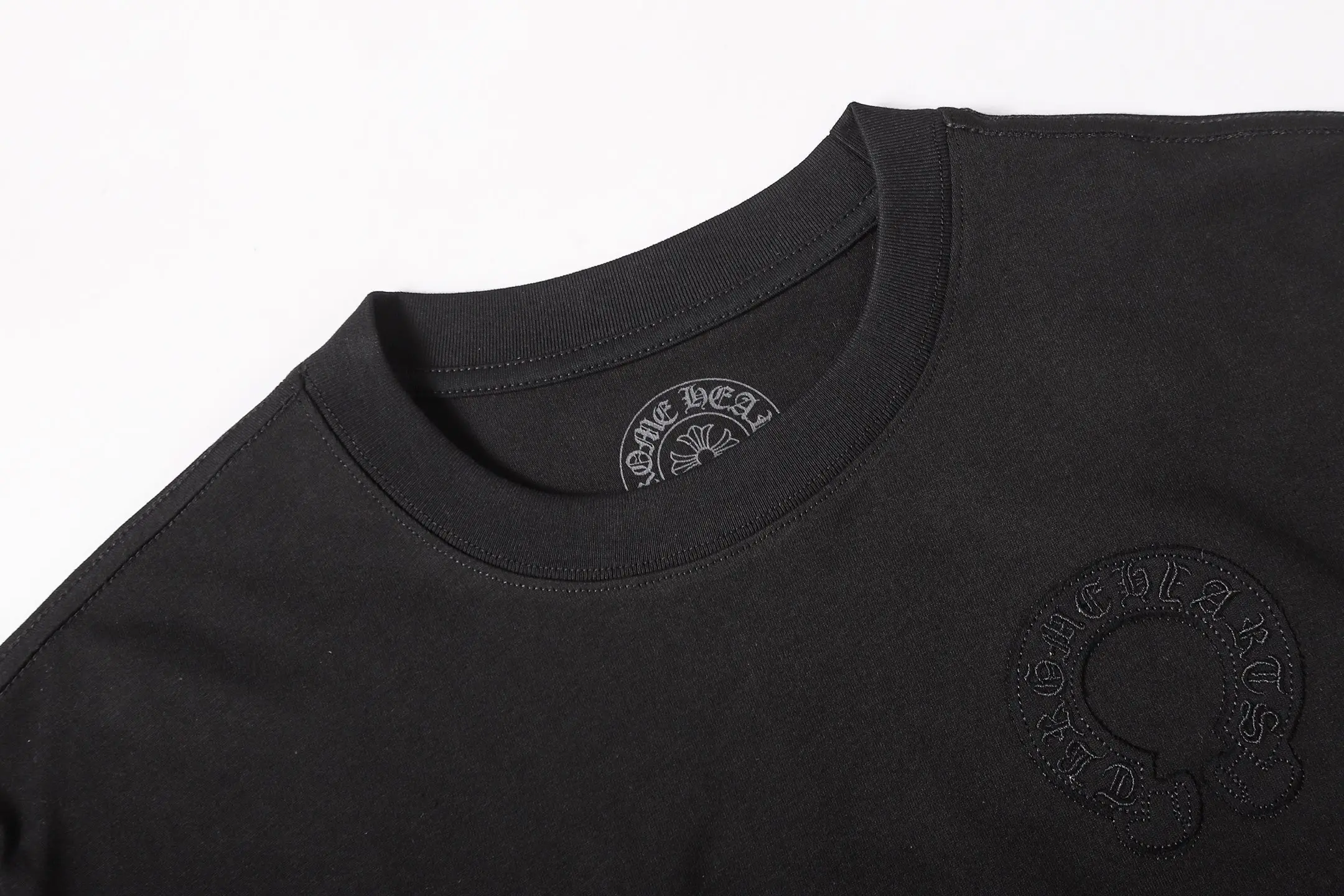Horseshoe Patch Embroidered Cotton T-Shirt D10014113 — view 4