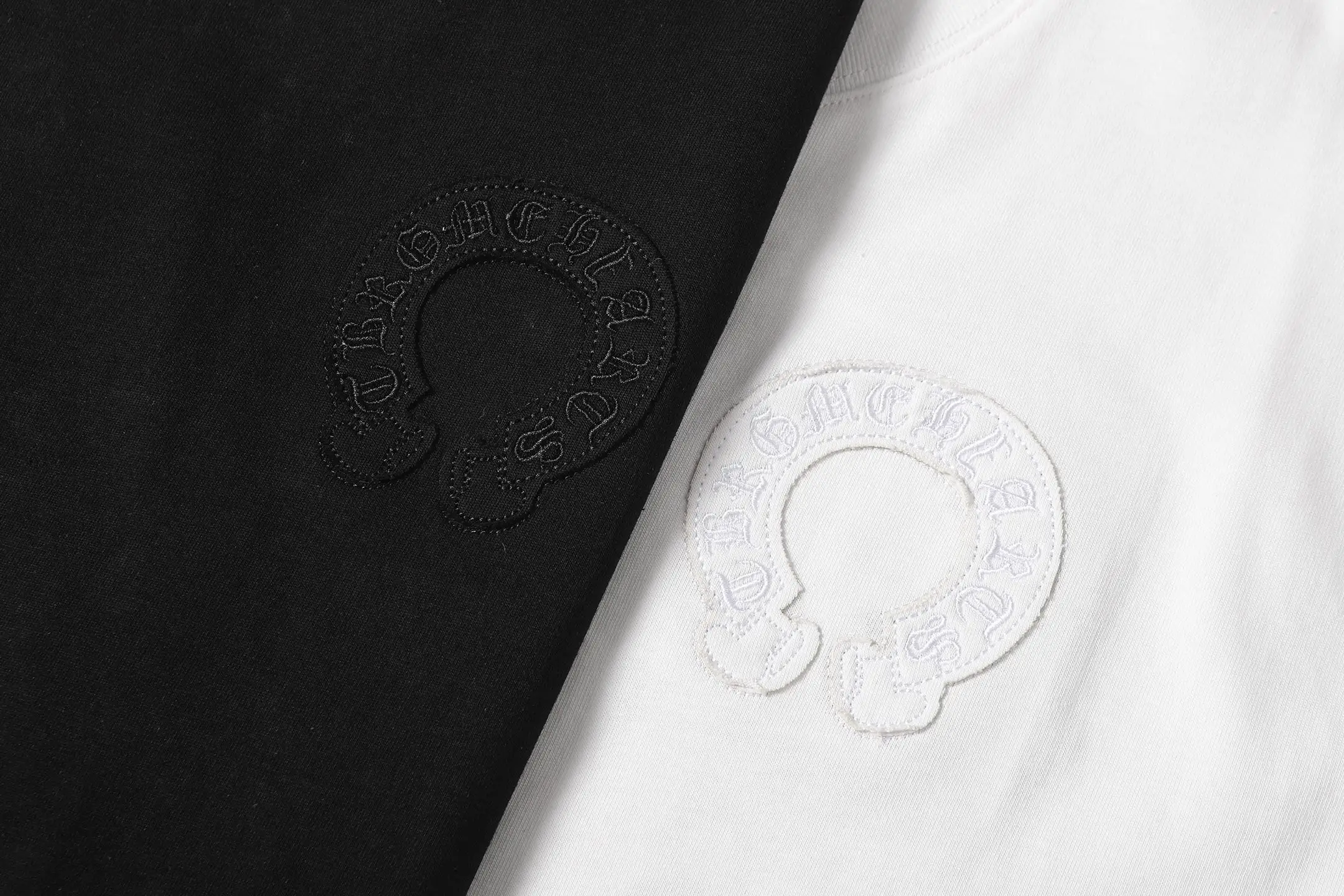 Horseshoe Patch Embroidered Cotton T-Shirt D10014114 — view 11