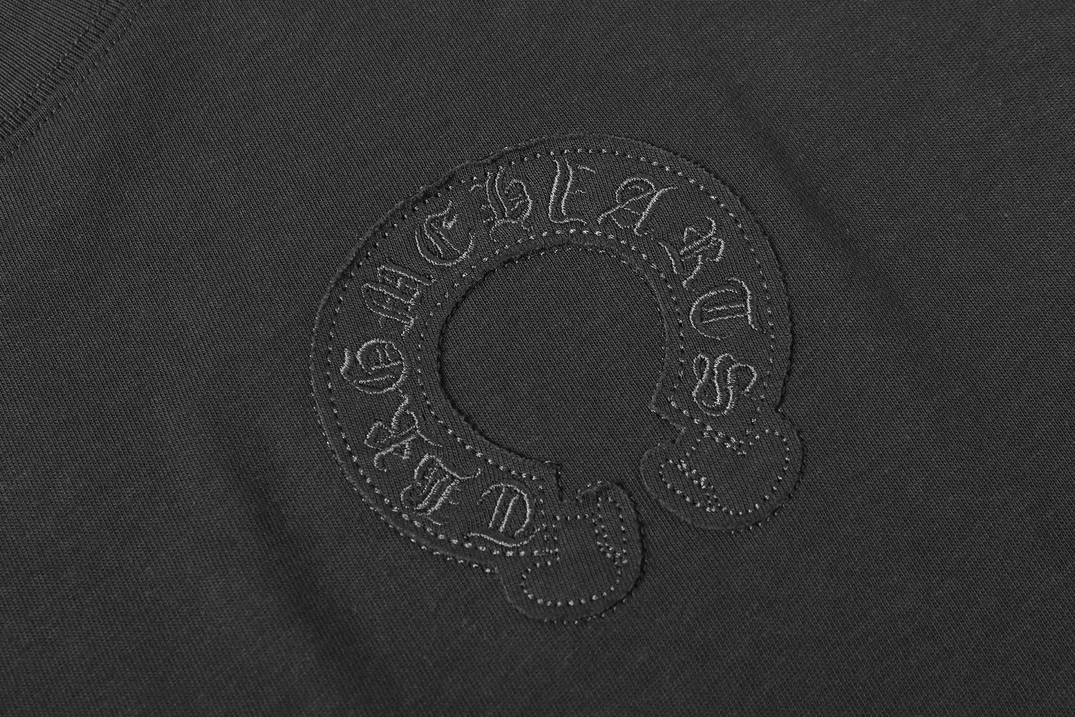Horseshoe Patch Embroidered Cotton T-Shirt D10014111 — view 5
