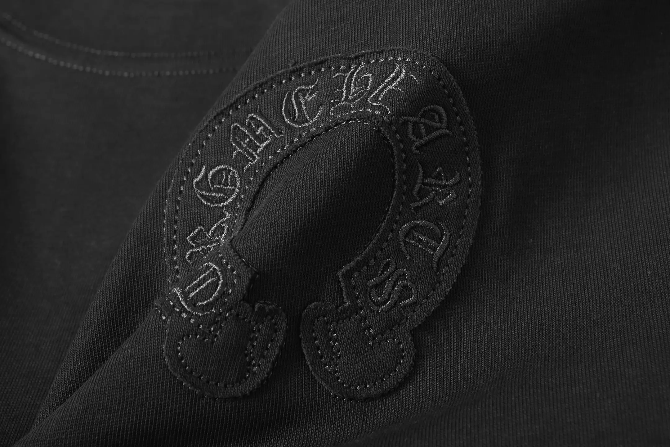 Horseshoe Patch Embroidered Cotton T-Shirt D10014111 — view 6