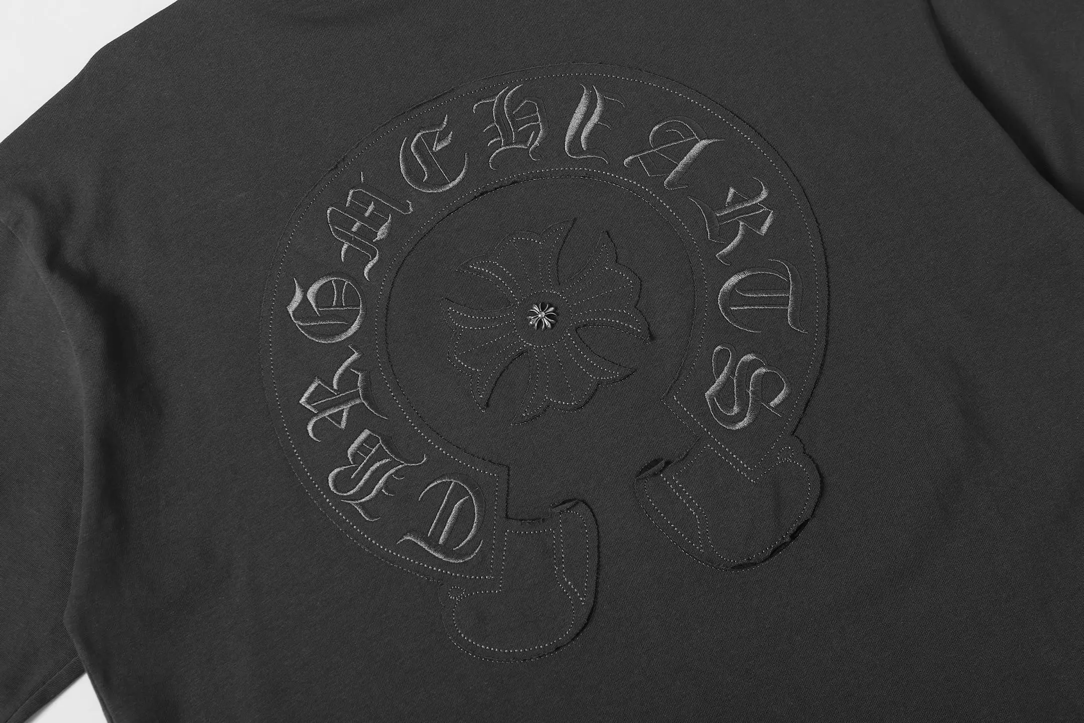 Horseshoe Patch Embroidered Cotton T-Shirt D10014111 — view 8