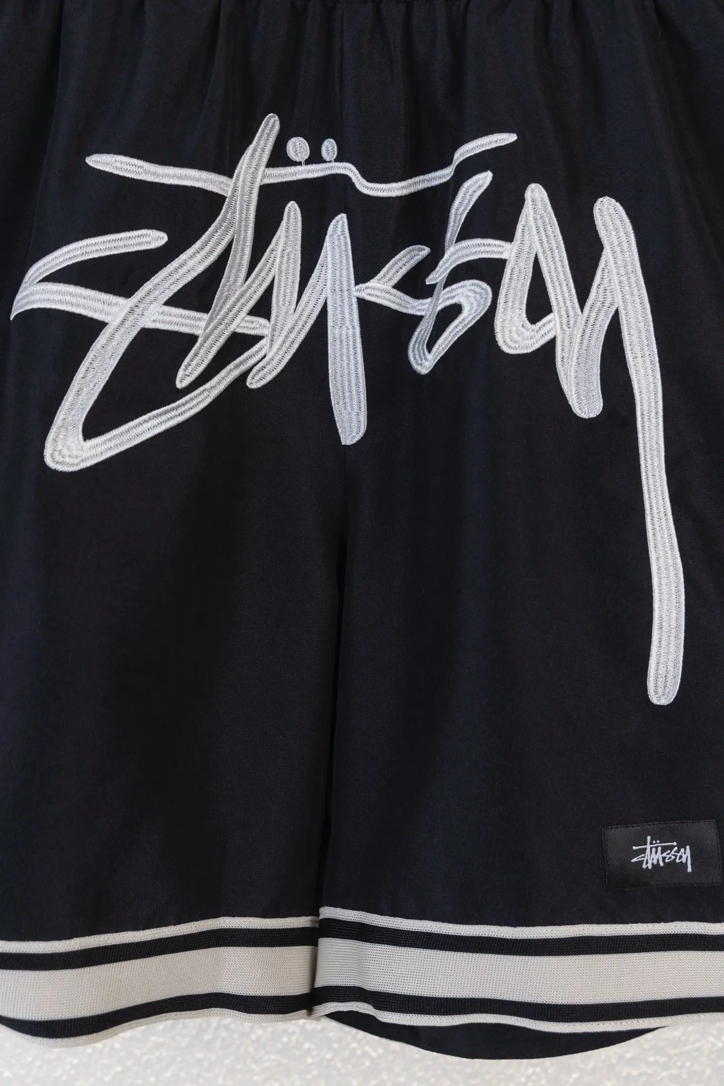 Logo Embroidered Mesh Basketball Shorts D11811535 — view 4