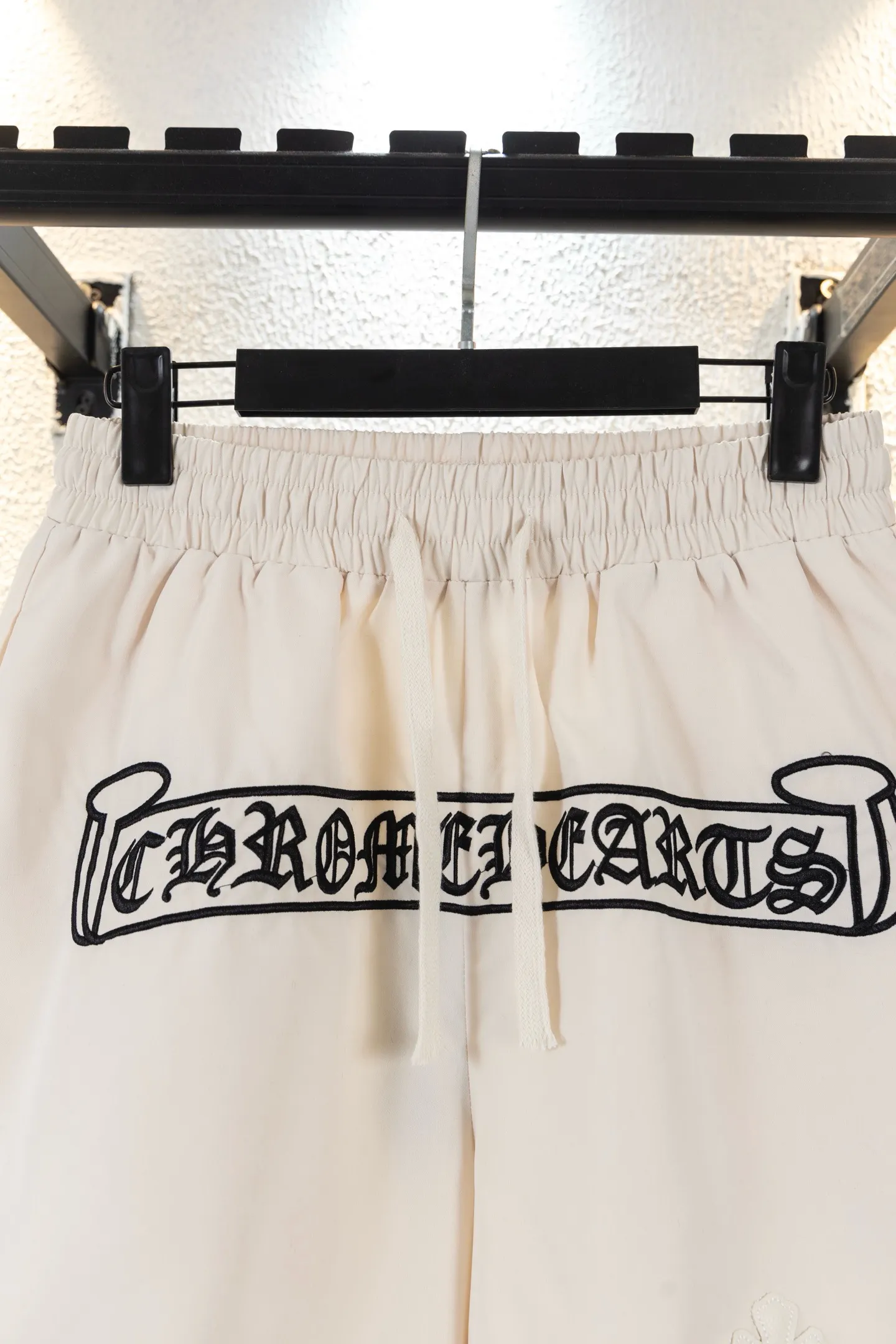Logo Embroidered Mesh Basketball Shorts D11811531 — view 3