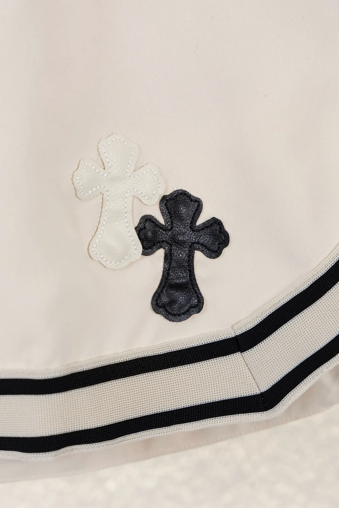 Logo Embroidered Mesh Basketball Shorts D11811531 — view 8
