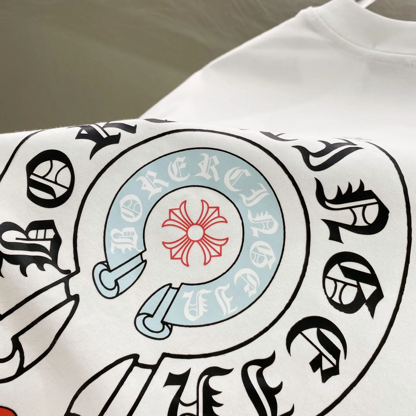Logo Graphic Oversized Cotton T-Shirt D12019626 — view 5