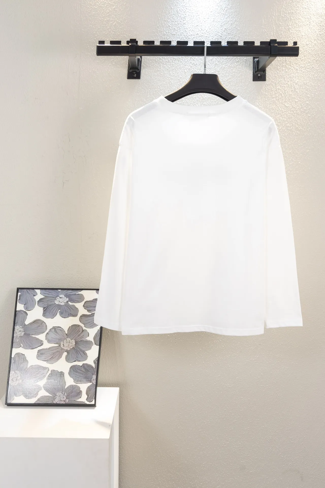 Logo Embroidery Long-Sleeve T-Shirt D12312644 — view 2