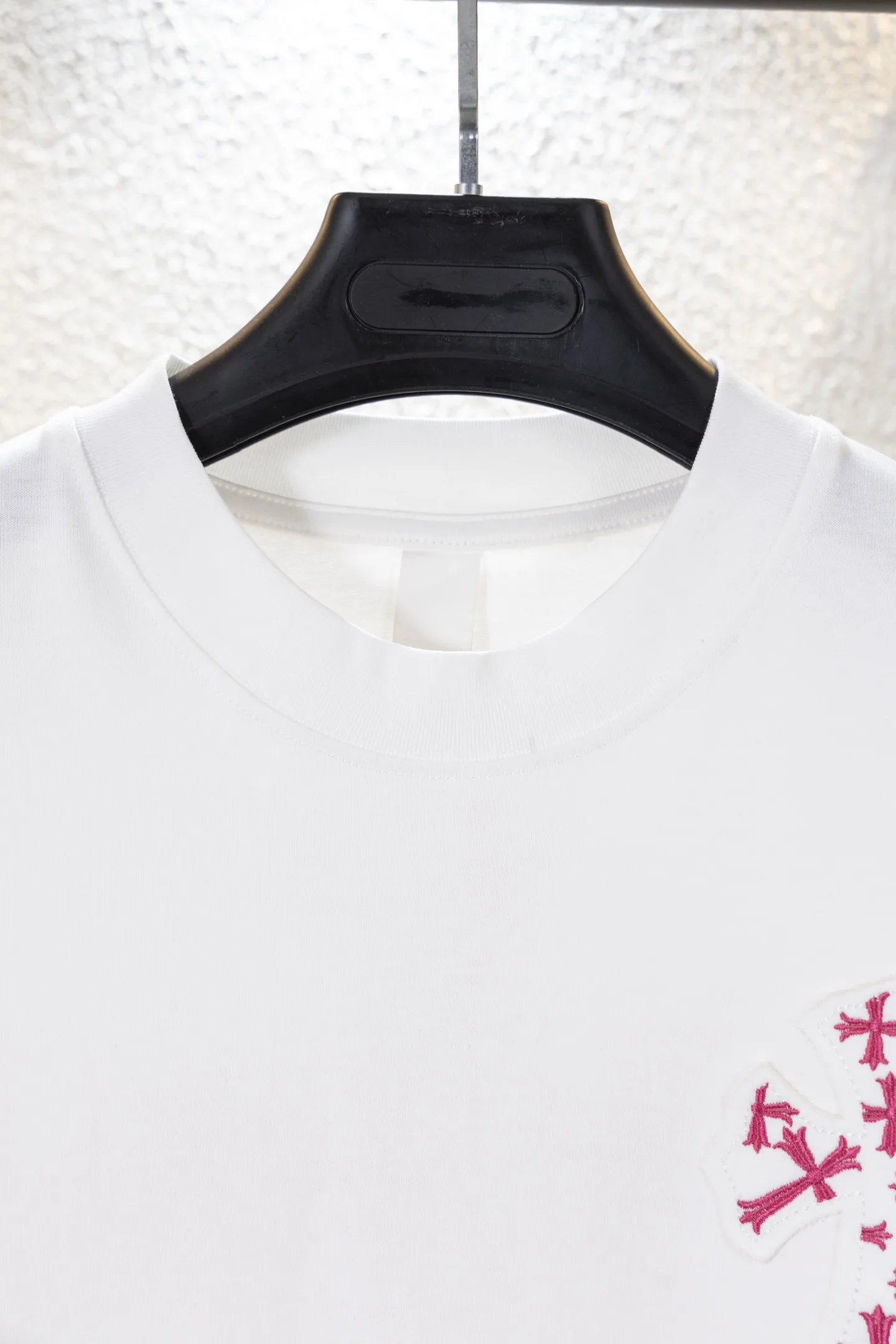 Cross Patch Embroidered Cotton T-Shirt D12512612 — view 3