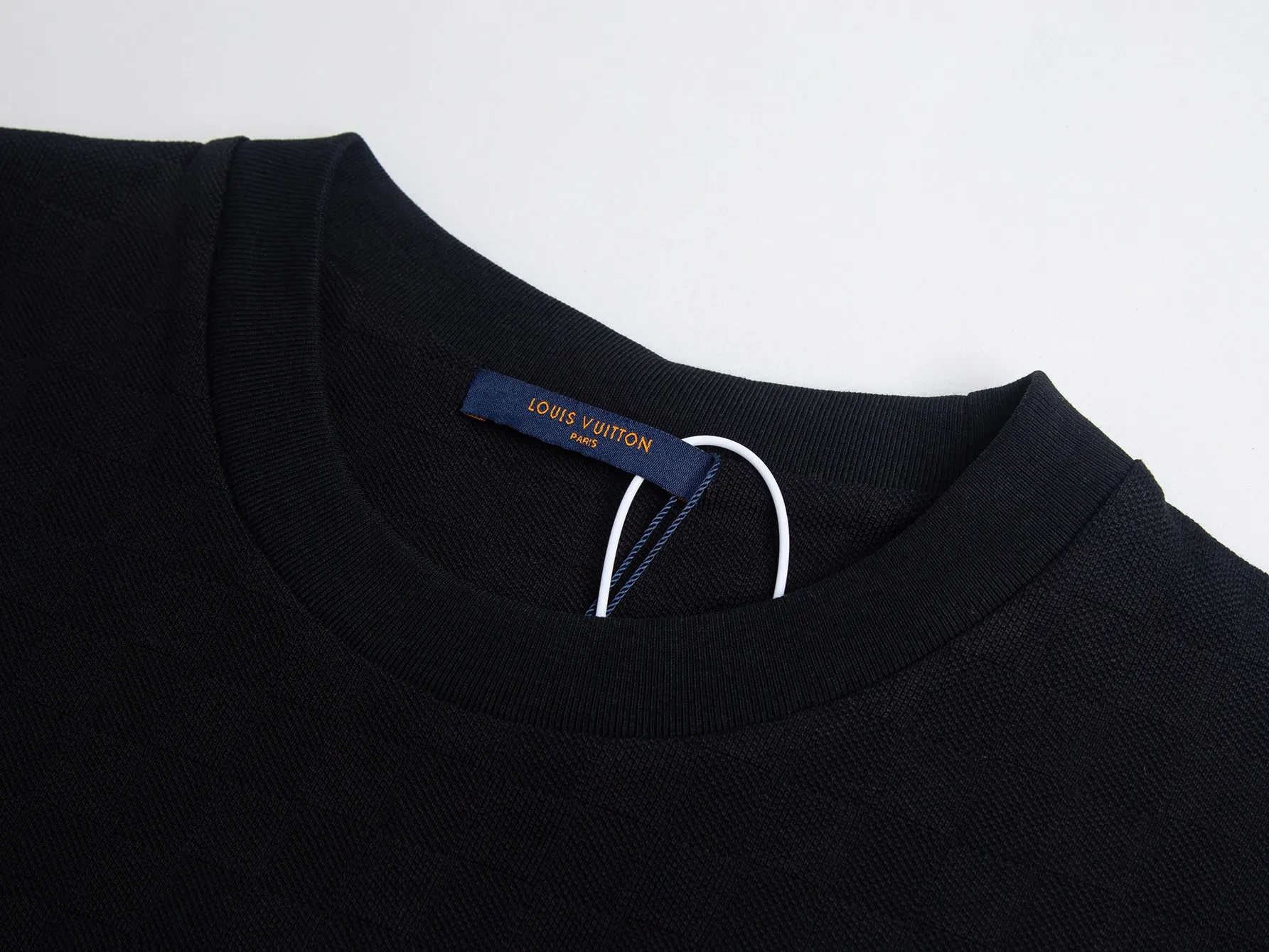 Pearl-Embellished Logo Cotton T-Shirt D12516350 — view 8