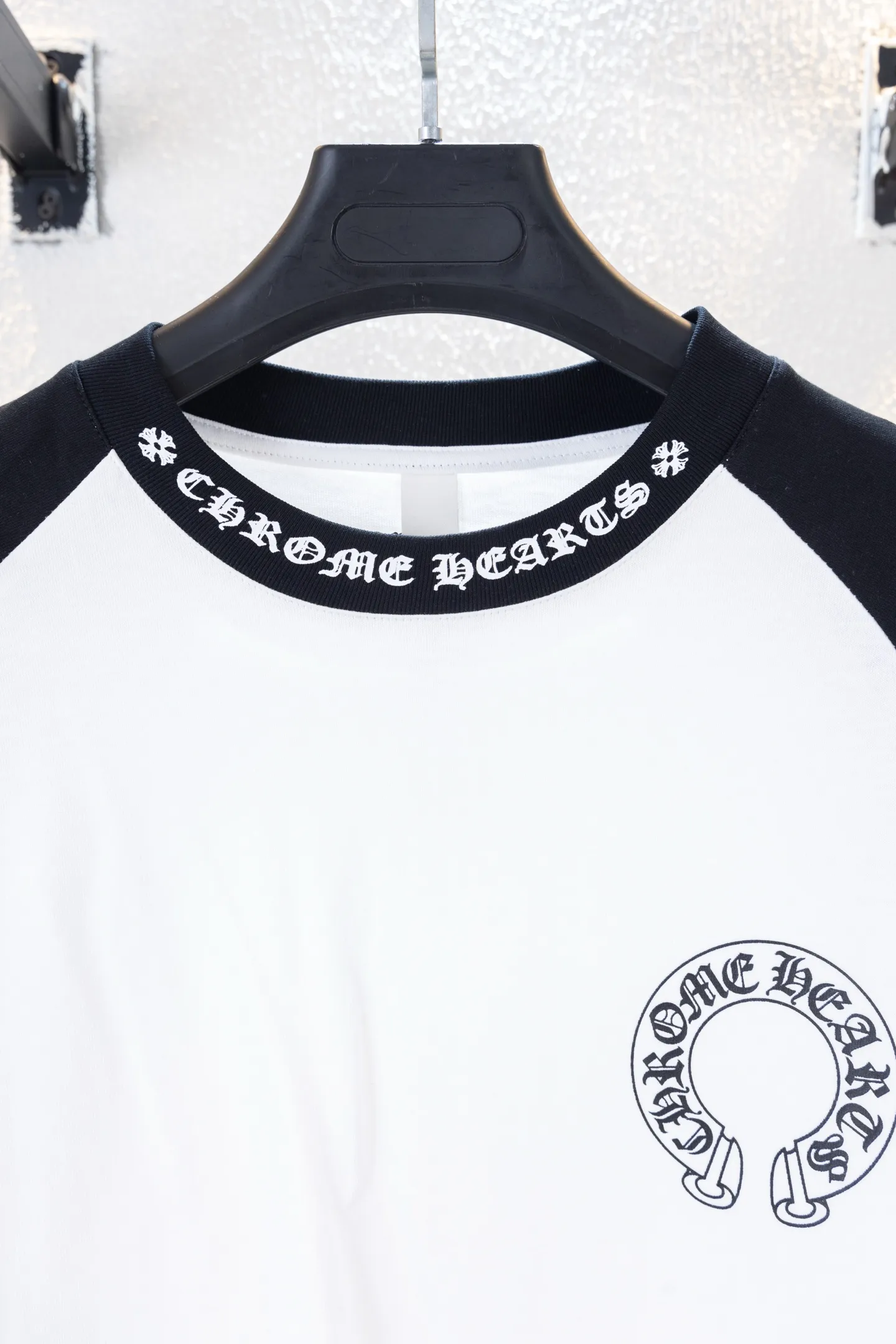 Logo Print Raglan Long-Sleeve T-Shirt D12812671 — view 3