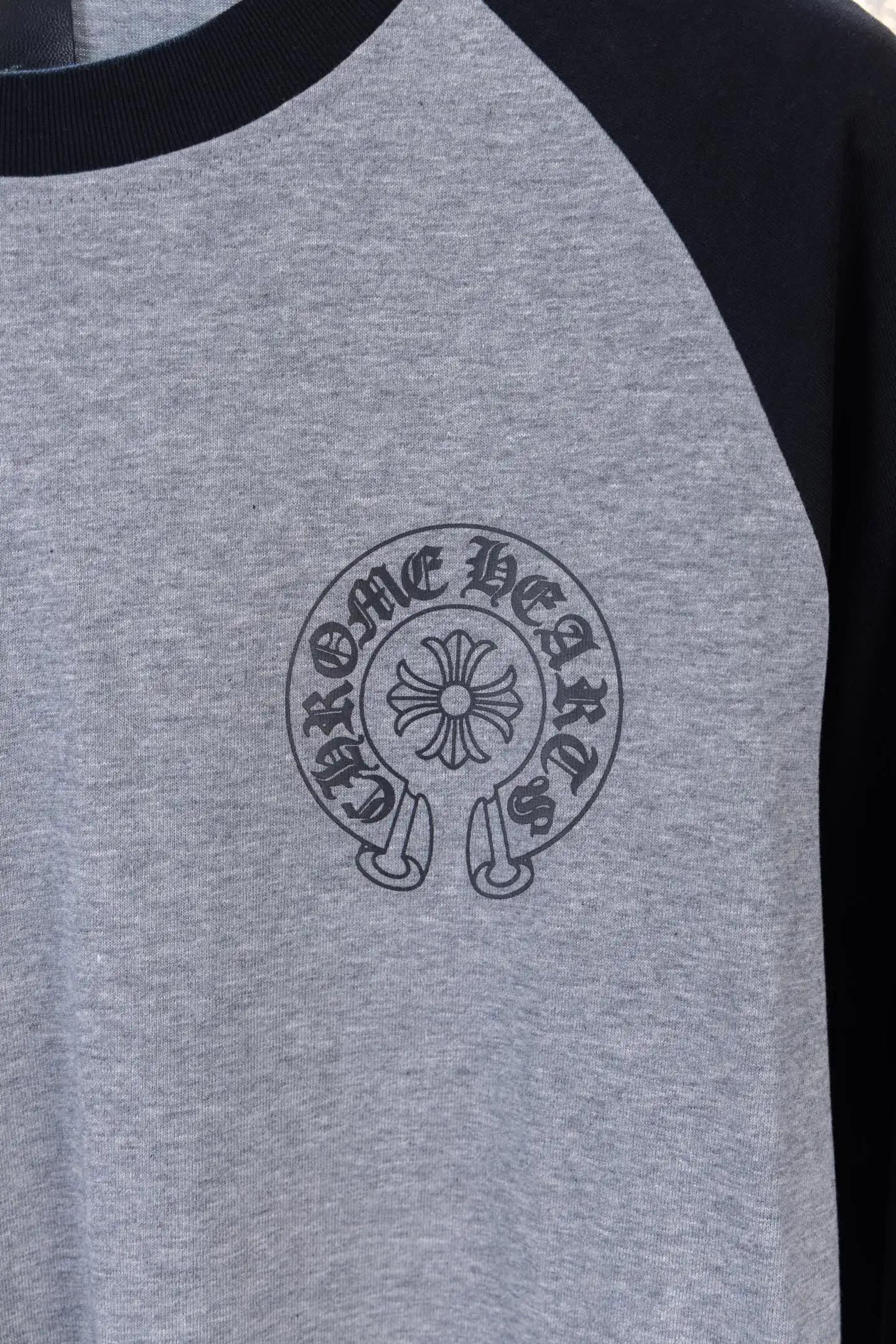 Logo Print Raglan Long-Sleeve T-Shirt D12812668 — view 5