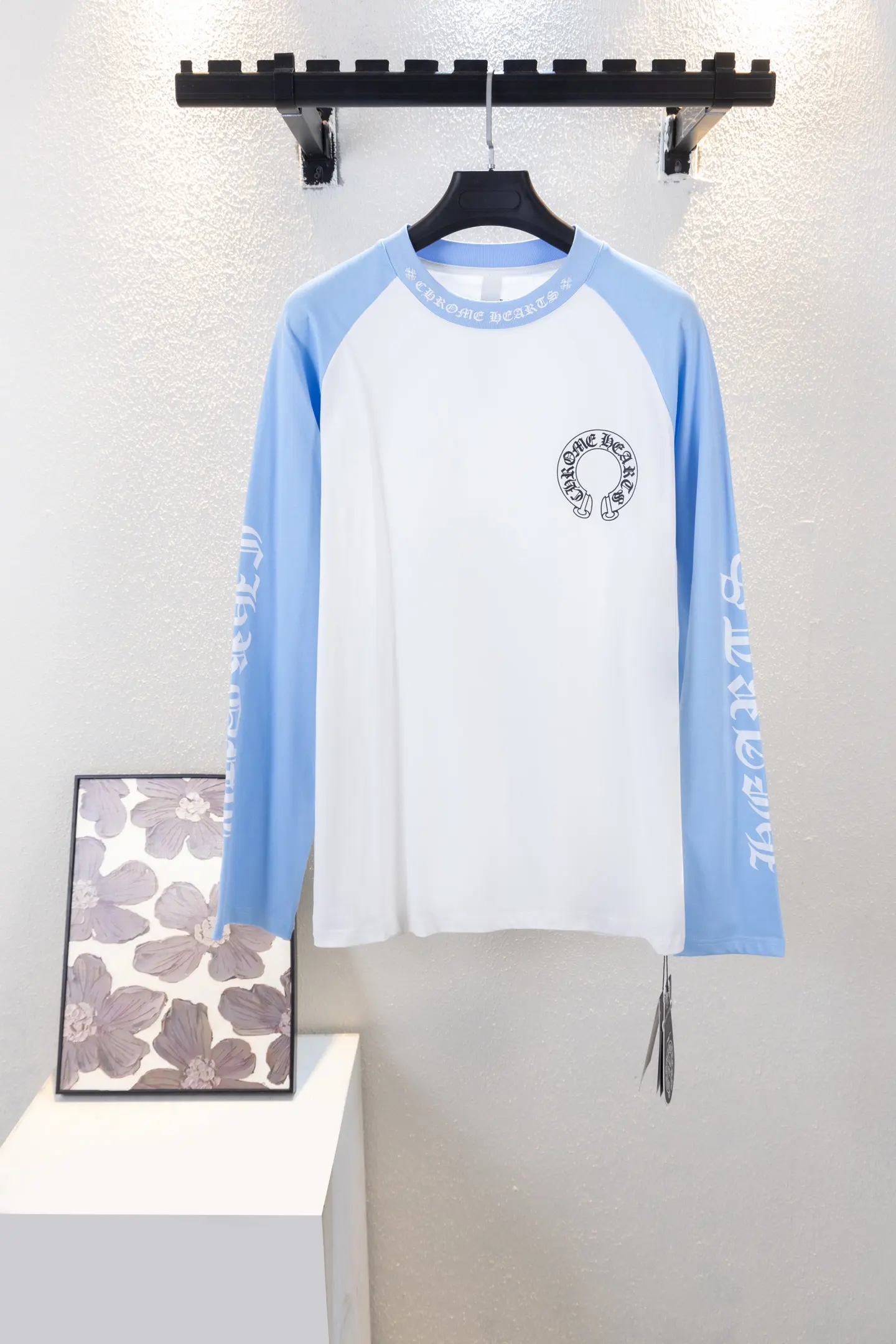 Horseshoe Logo Raglan Long-Sleeve T-Shirt D12812672
