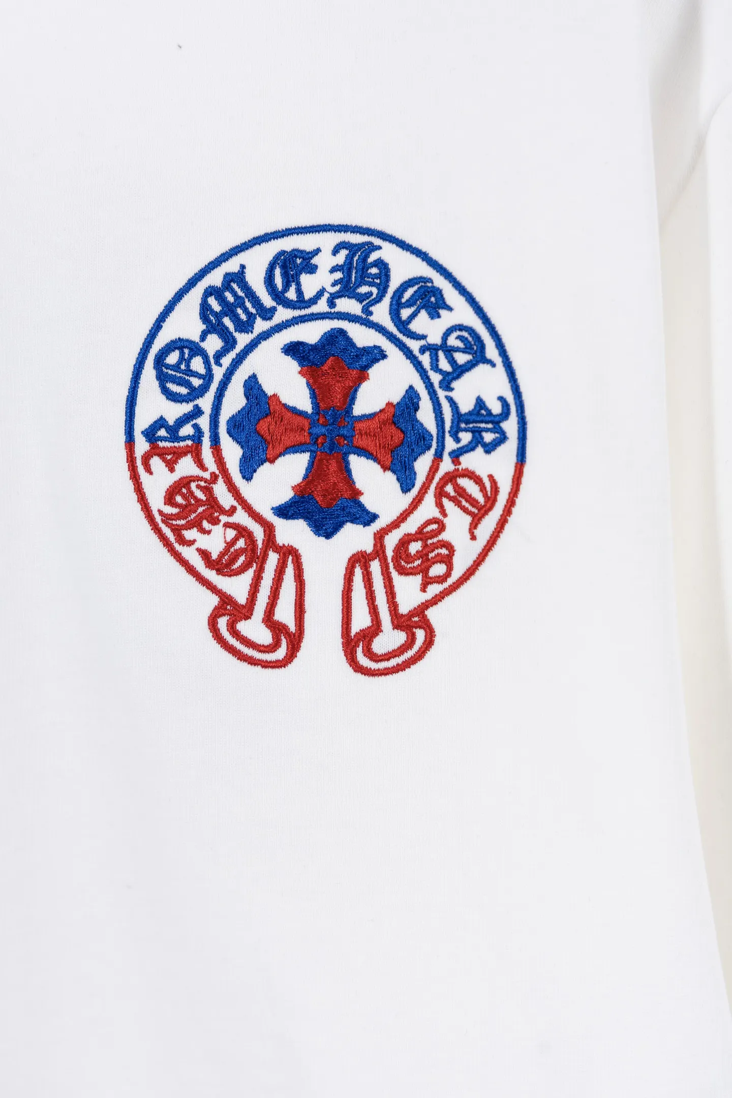 Horseshoe Logo Embroidered Cotton T-Shirt D12811556 — view 4