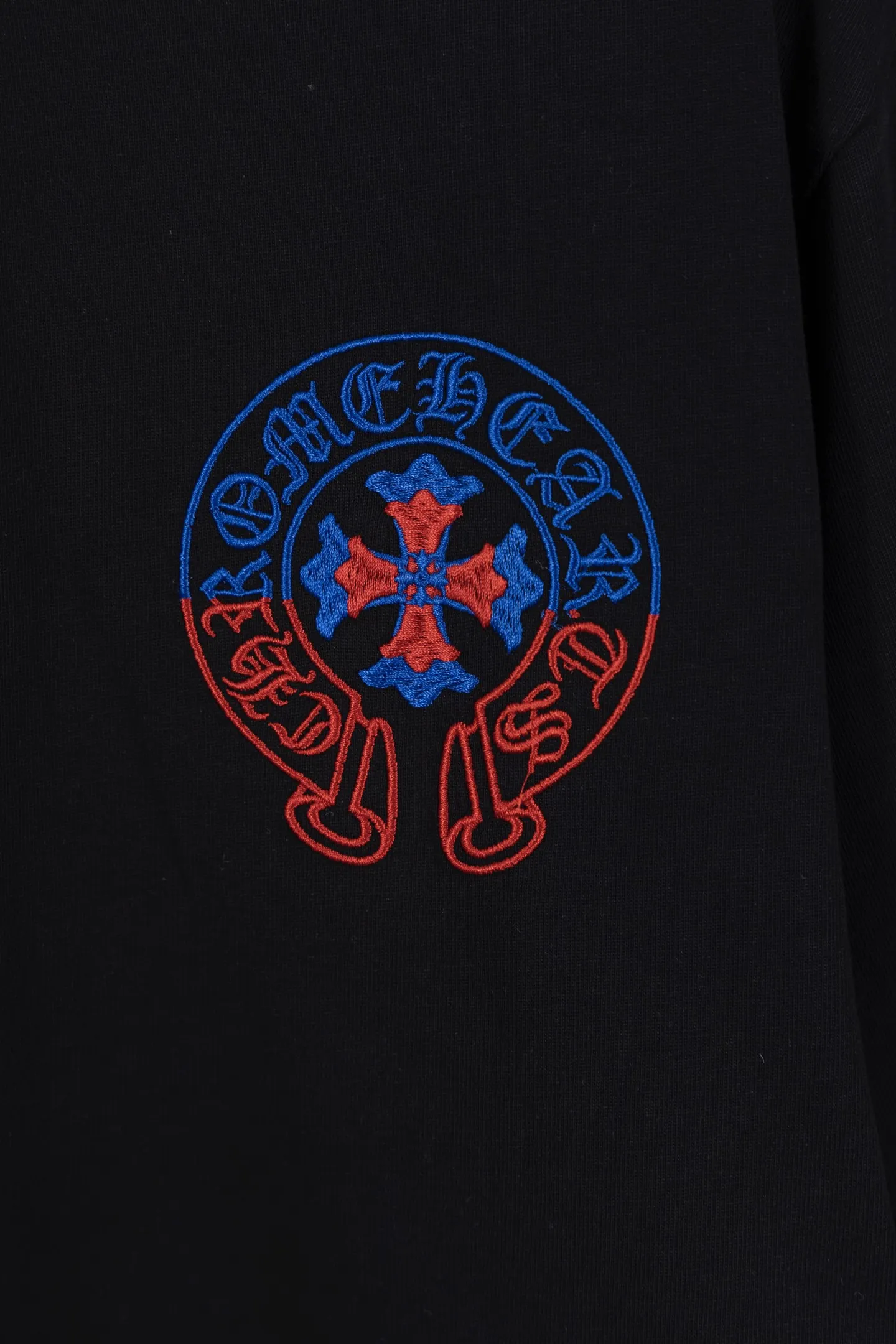 Embroidered Horseshoe Logo Cotton T-Shirt D12811557 — view 4