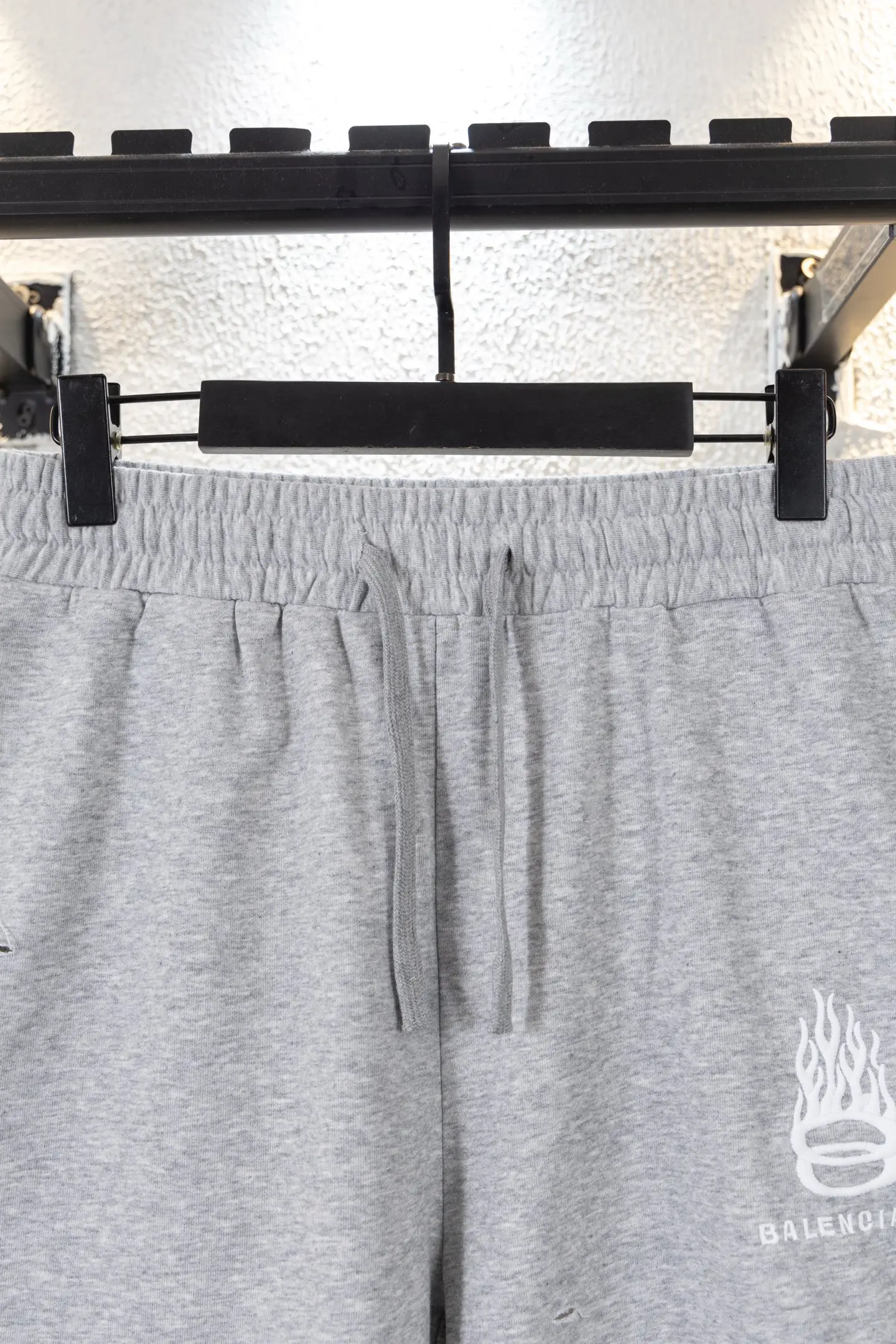 Flame Logo Distressed Cotton Shorts D12812618 — view 3