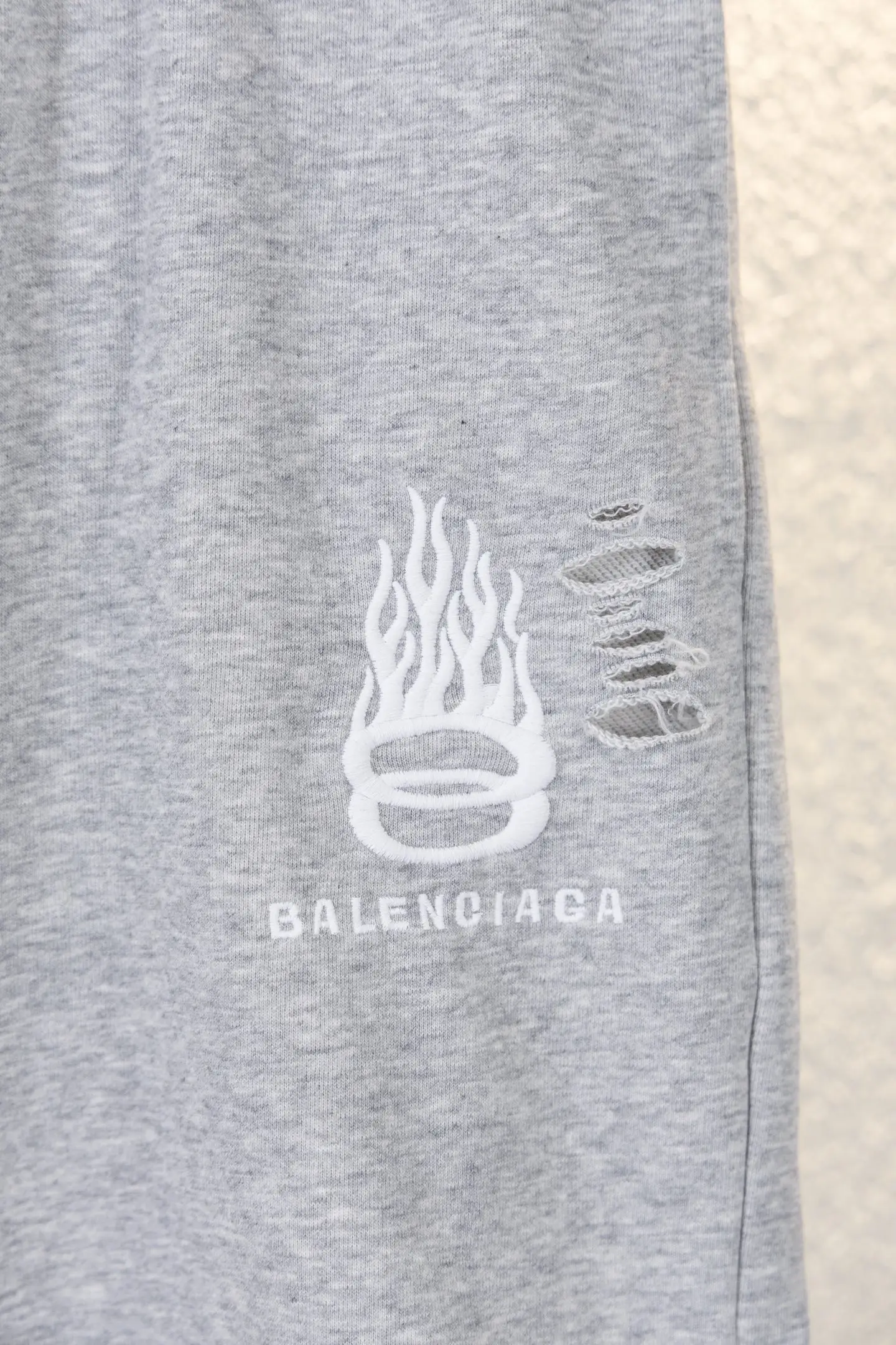Flame Logo Distressed Cotton Shorts D12812618 — view 5