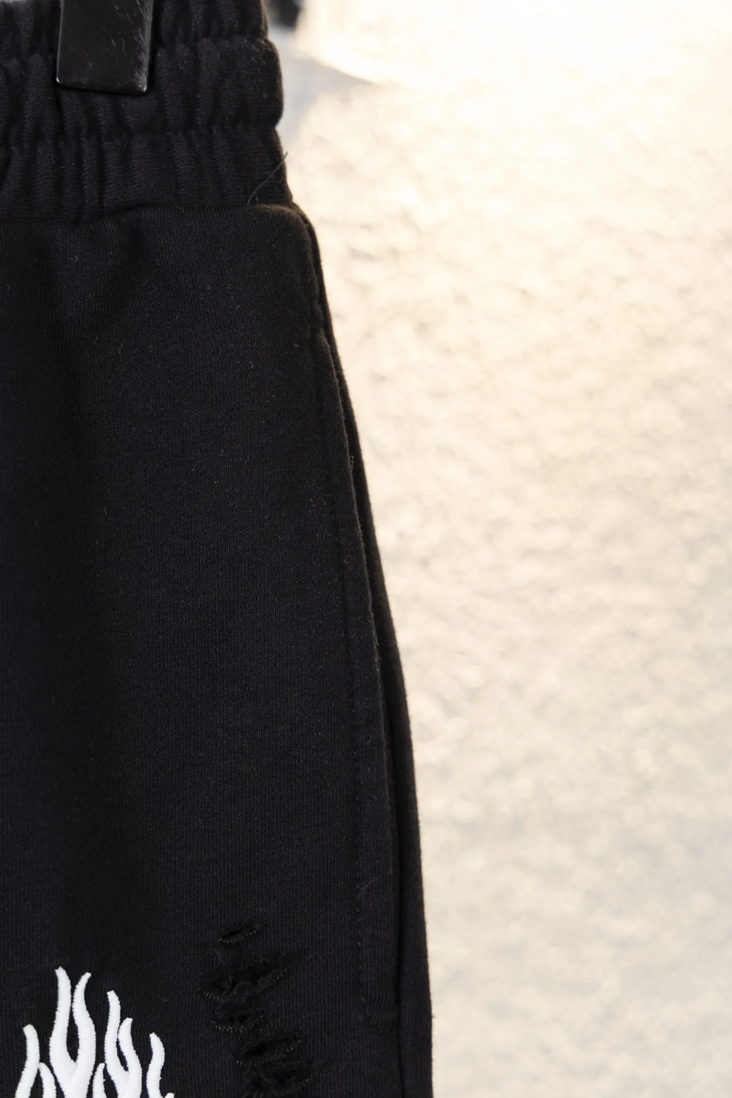 Flame Logo Distressed Cotton Shorts D12812617 — view 6