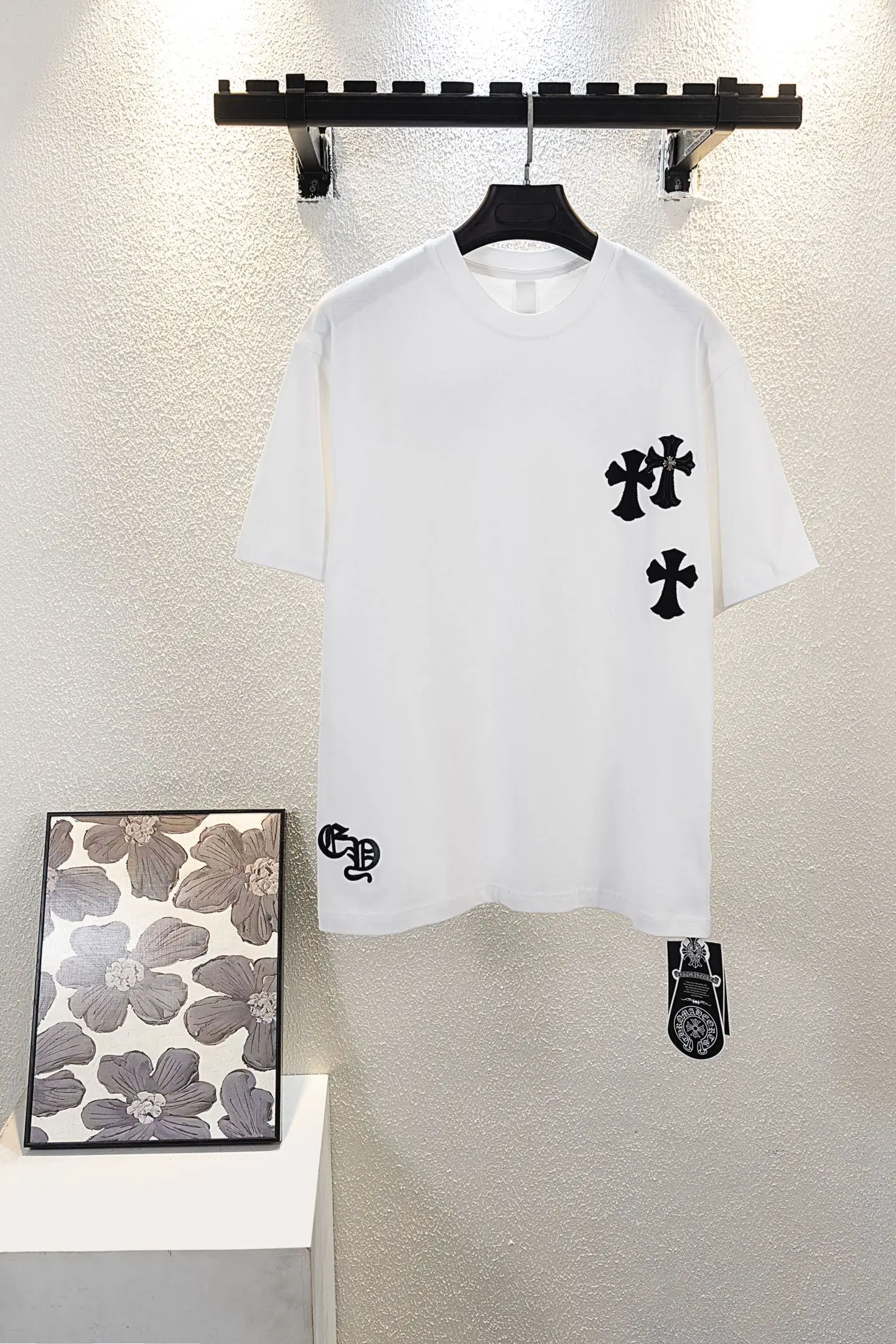 Cross Patch Leather Appliqué T-Shirt D12812614