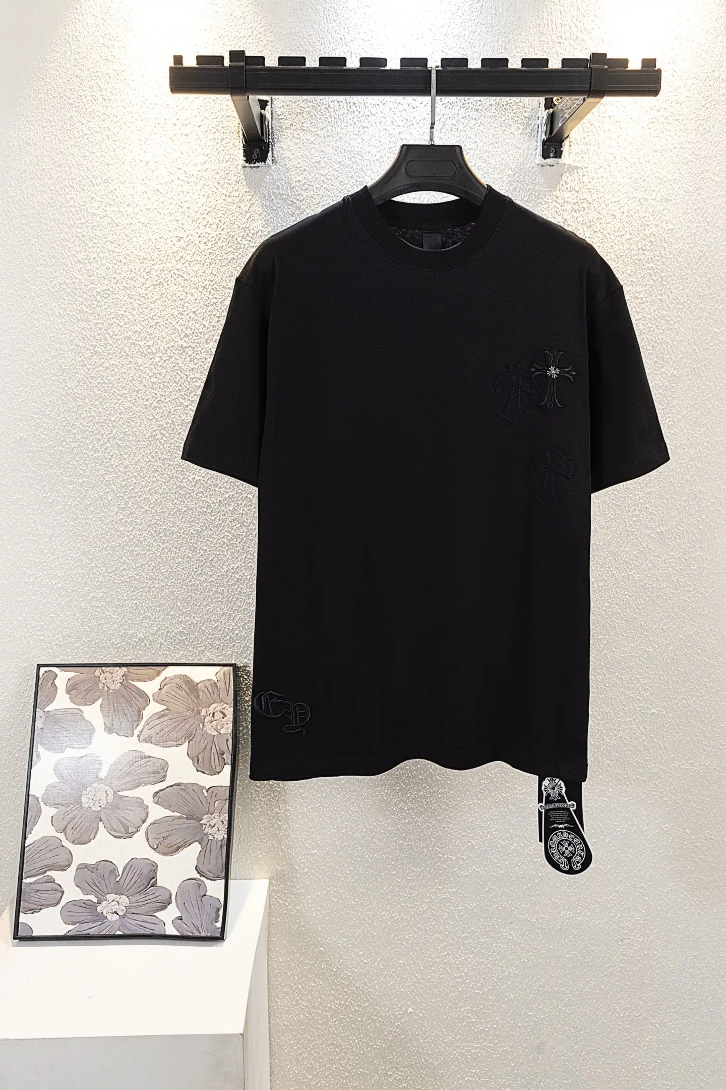 Leather Cross Patch Cotton T-Shirt D12812613