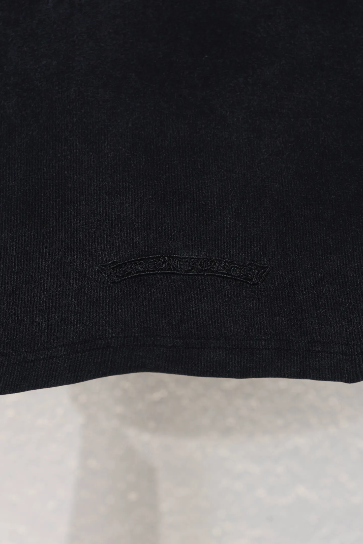Cross Patch Embroidered Cotton T-Shirt D13012631 — view 8