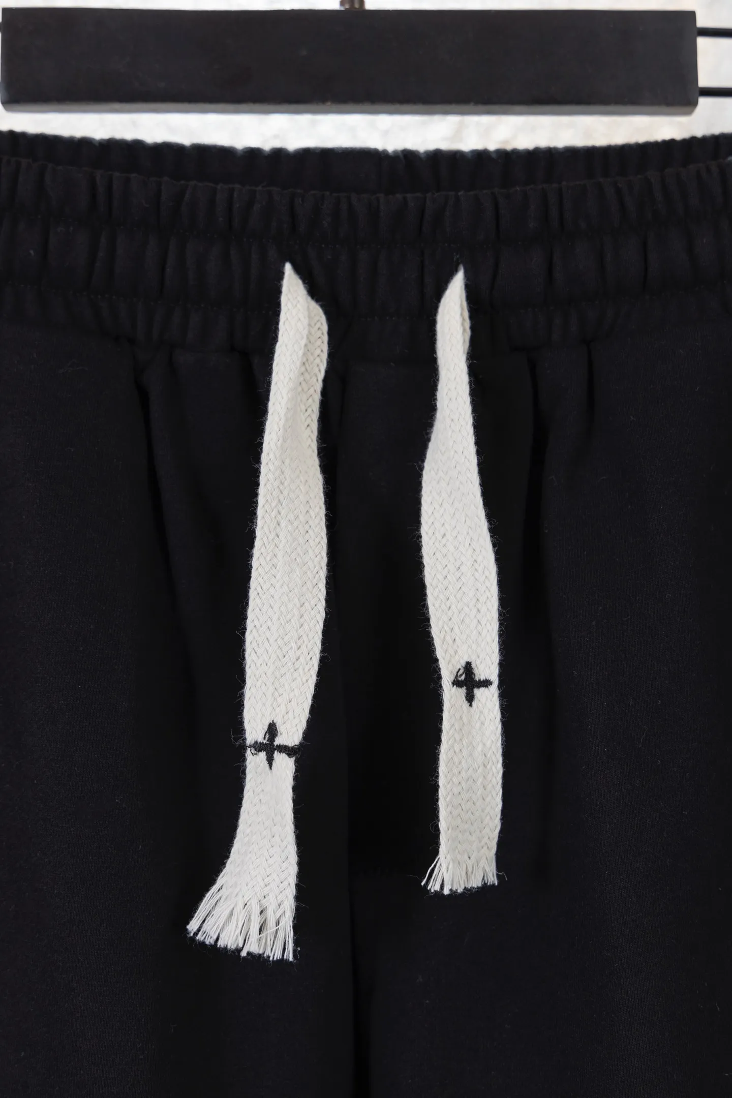 Logo-Appliqué Cotton Jersey Shorts D13012615 — view 4