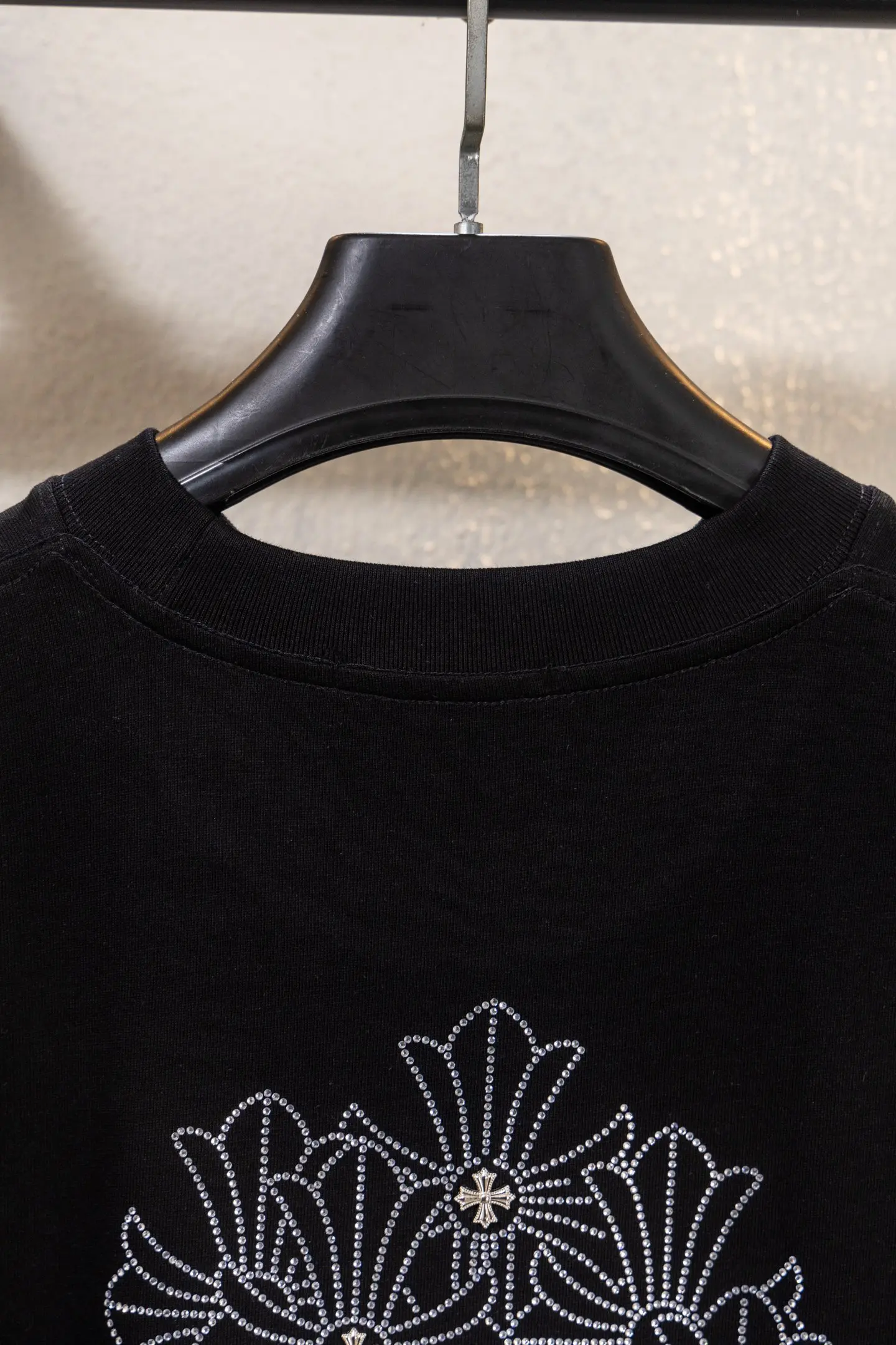 Embellished Cross Logo Cotton T-Shirt D13012635 — view 5