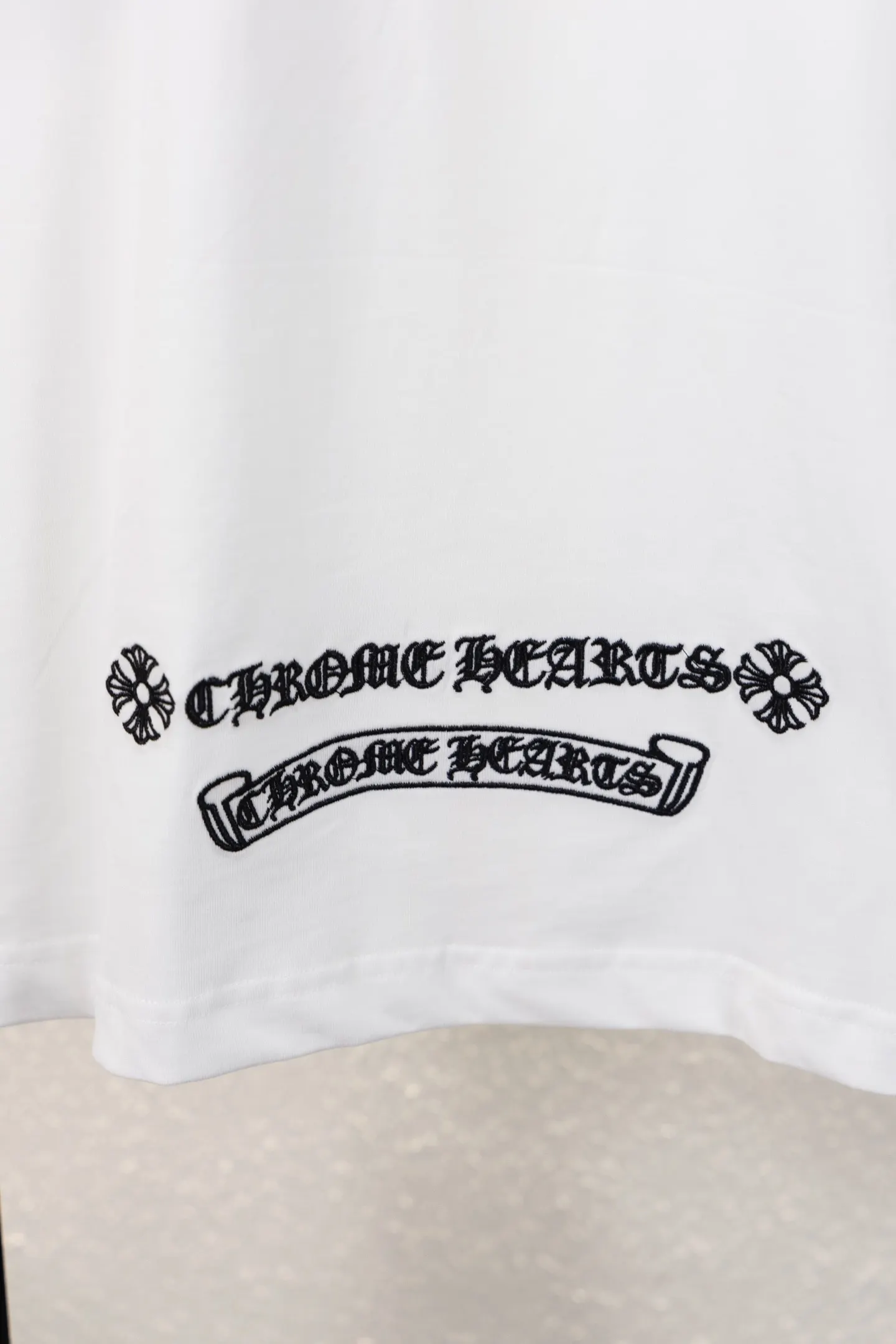 Cross Patch Embroidered Cotton T-Shirt D13311560 — view 7