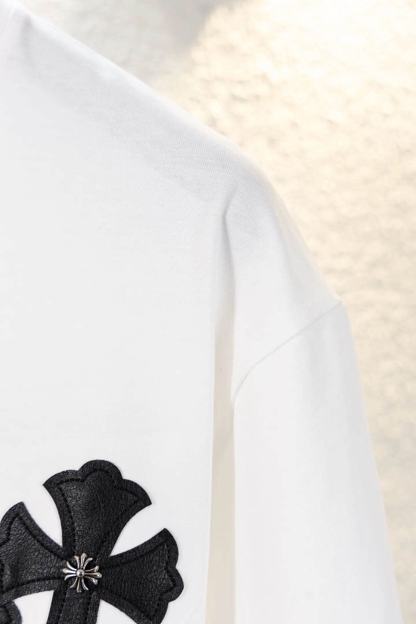 Cross Patch Embroidered Cotton T-Shirt D13311560 — view 8