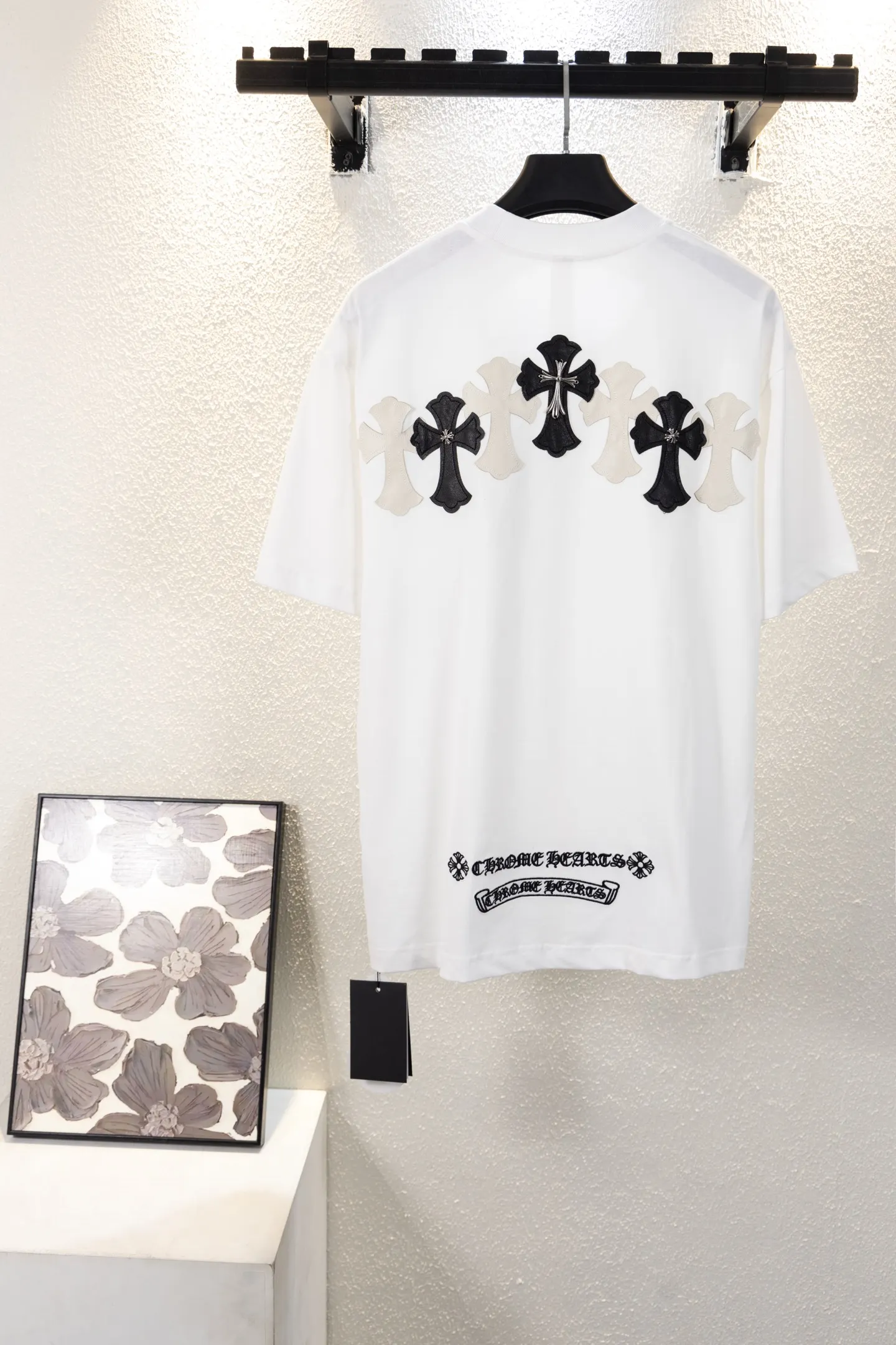 Cross Patch Embroidered Cotton T-Shirt D13312607 — view 2