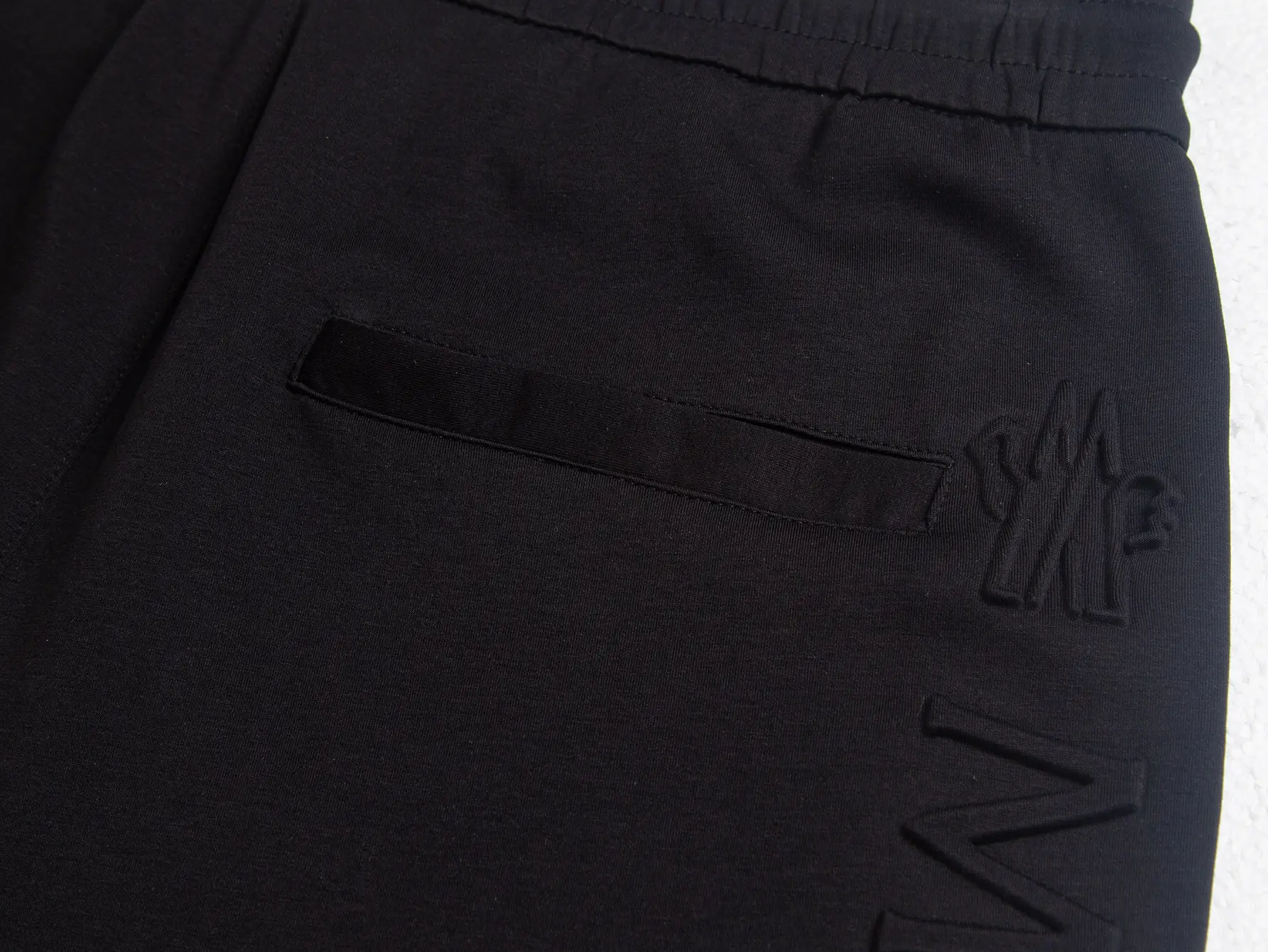 Logo-Patch Cotton-Blend Jersey Shorts D13516180 — view 9